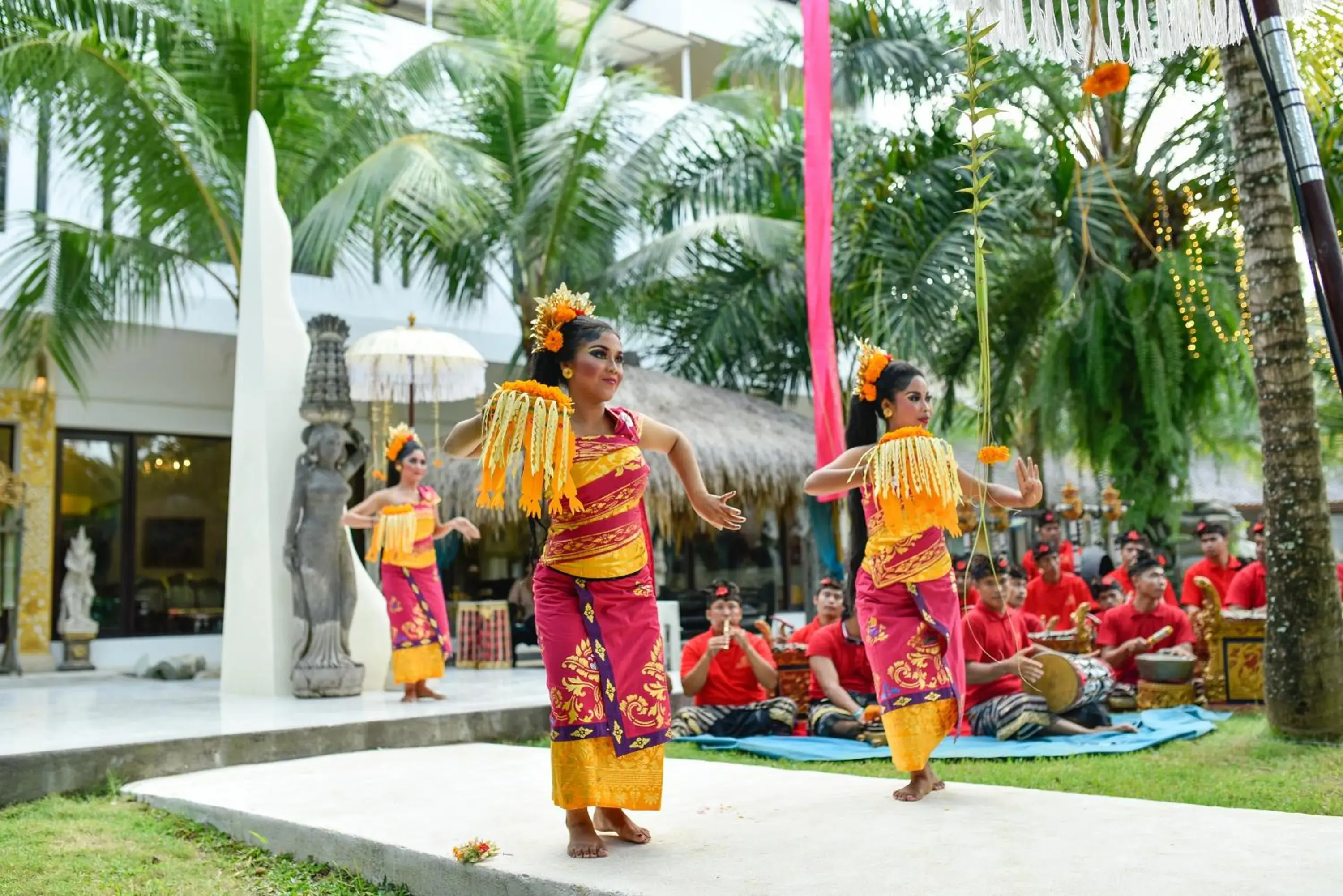 Staff in The Mansion Resort Hotel & Spa