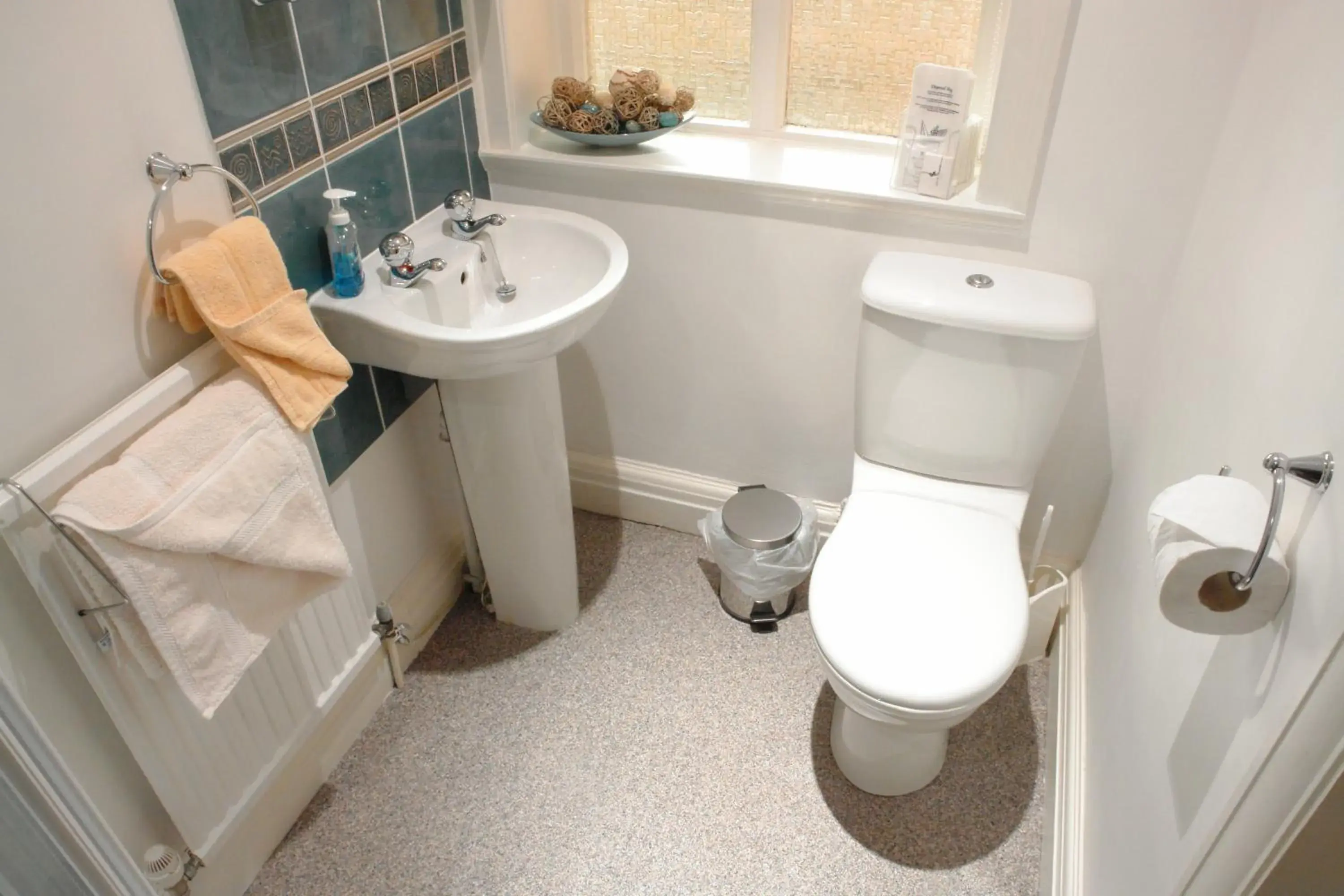 Shower, Bathroom in Midway Guest House