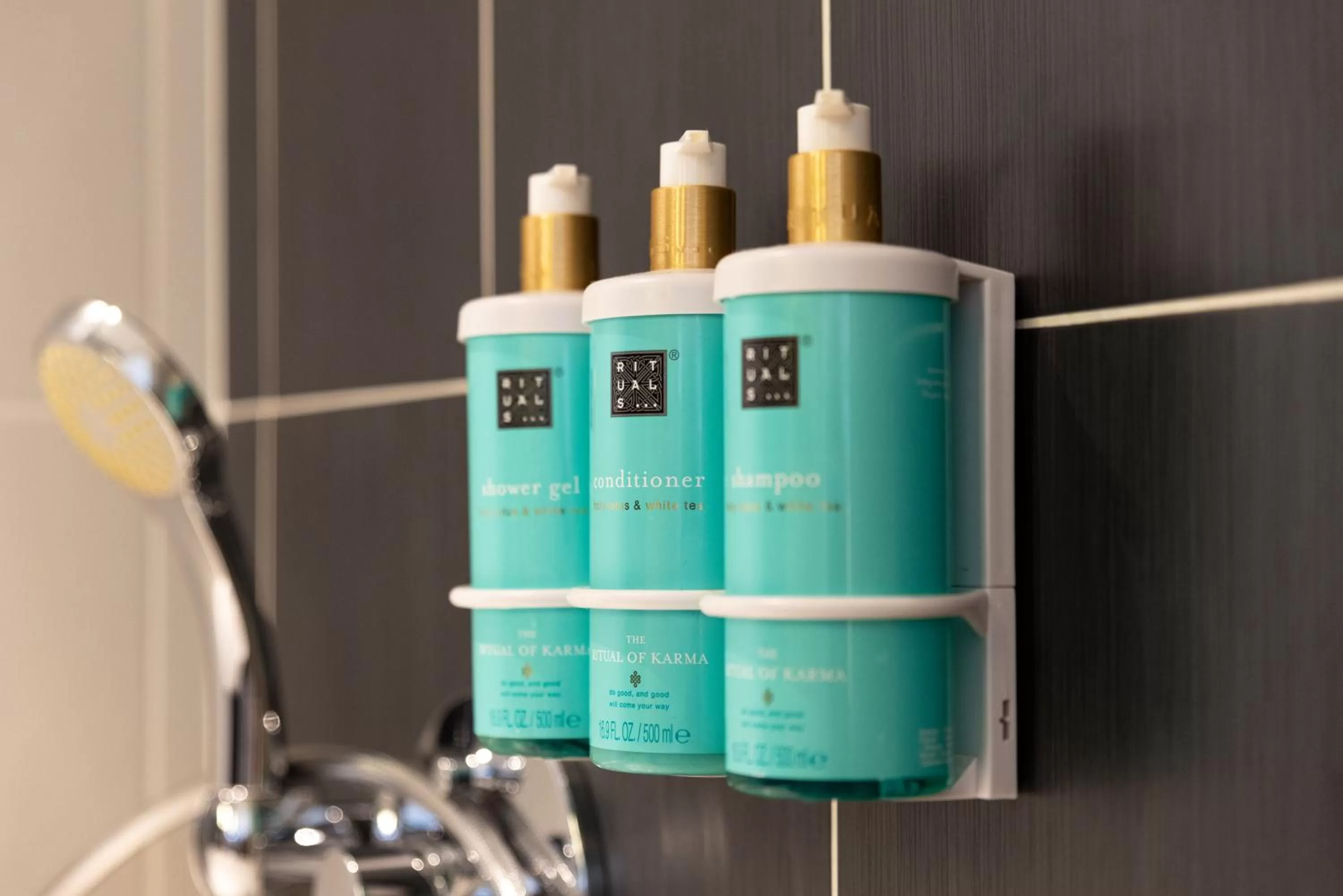 Bathroom in Novotel Suites Paris Expo Porte de Versailles