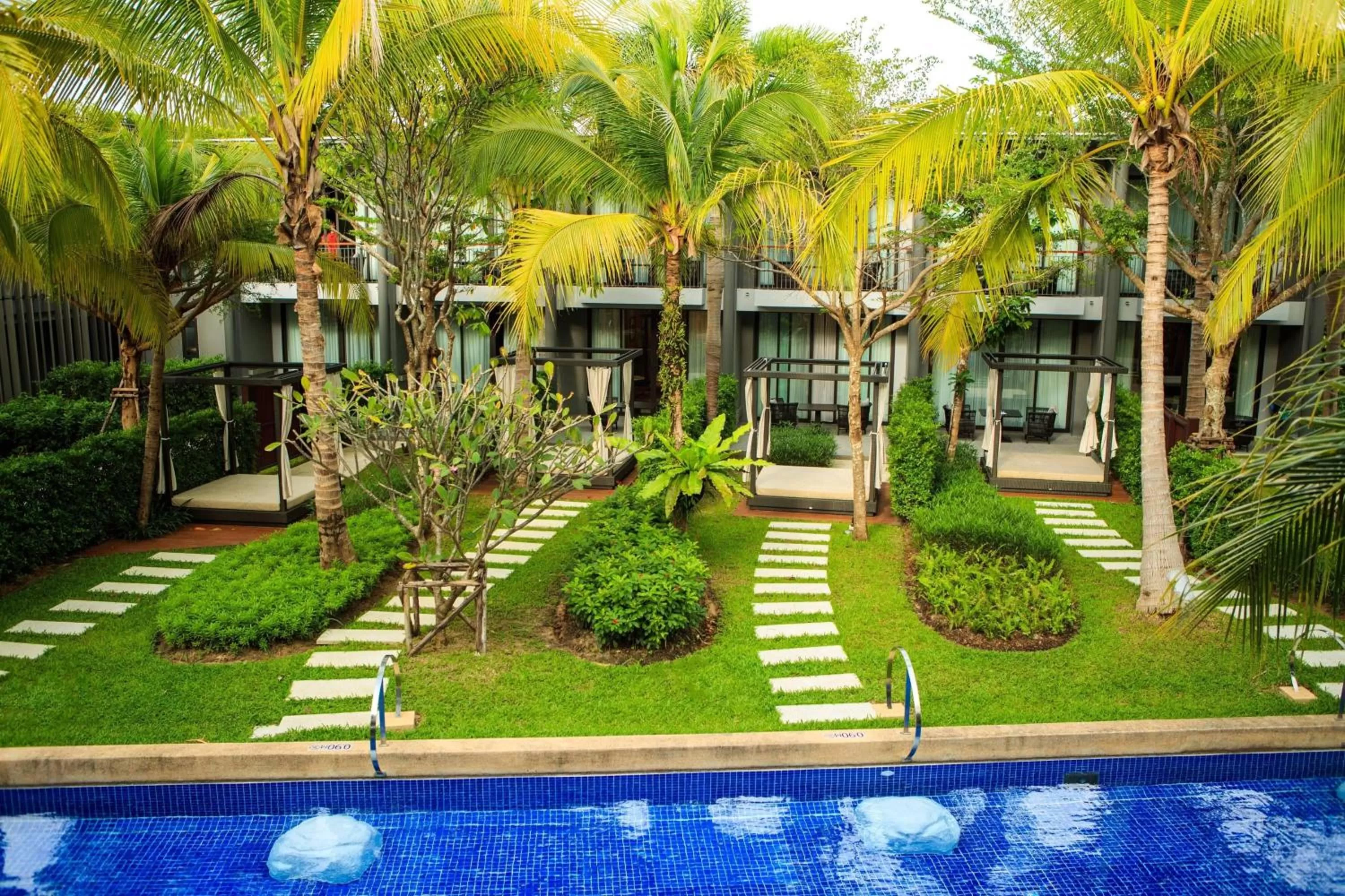 Swimming pool in Phuket Marriott Resort and Spa, Nai Yang Beach