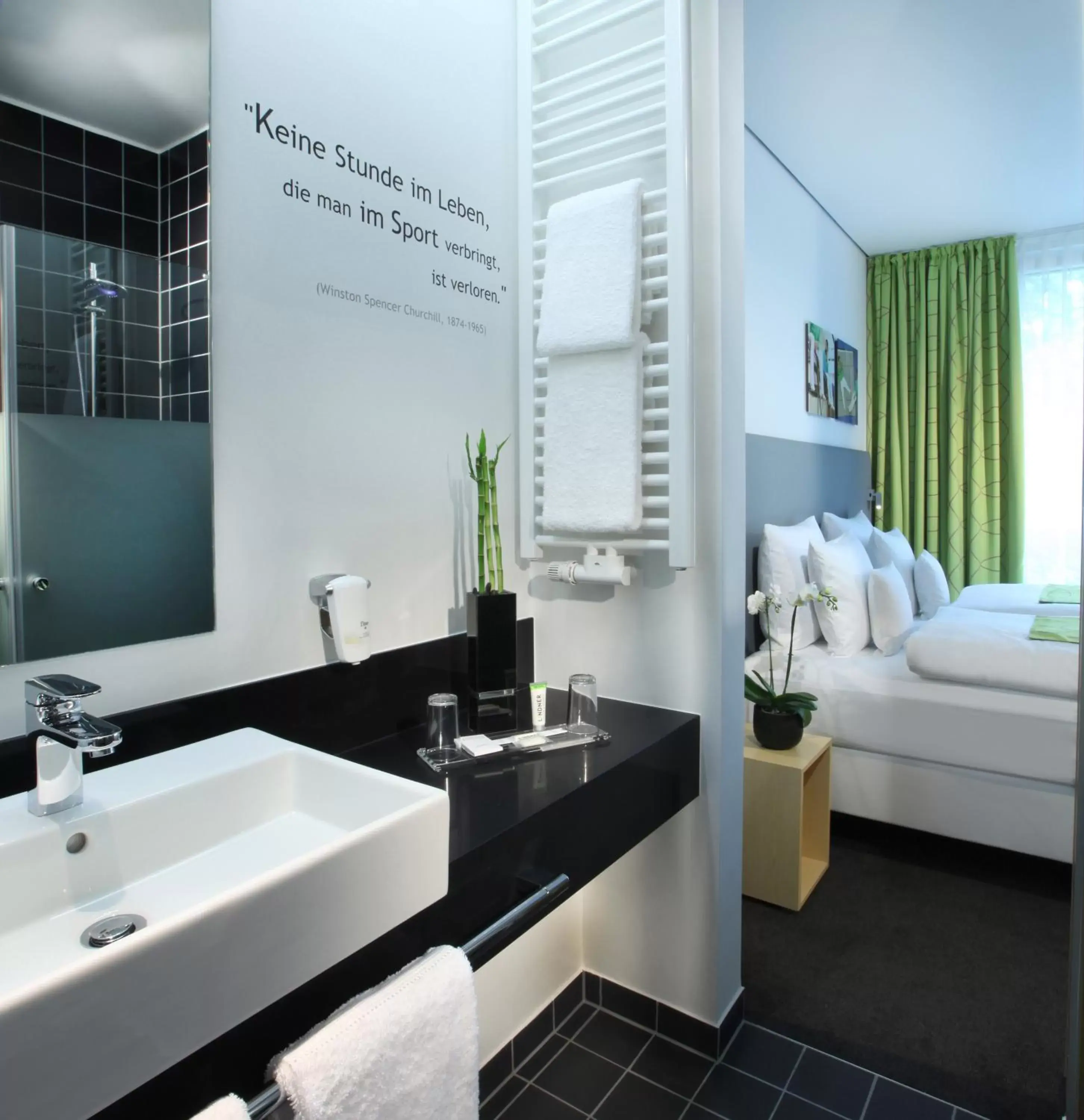 Bathroom in Lindner Hotel Frankfurt Sportpark part of JdV by Hyatt