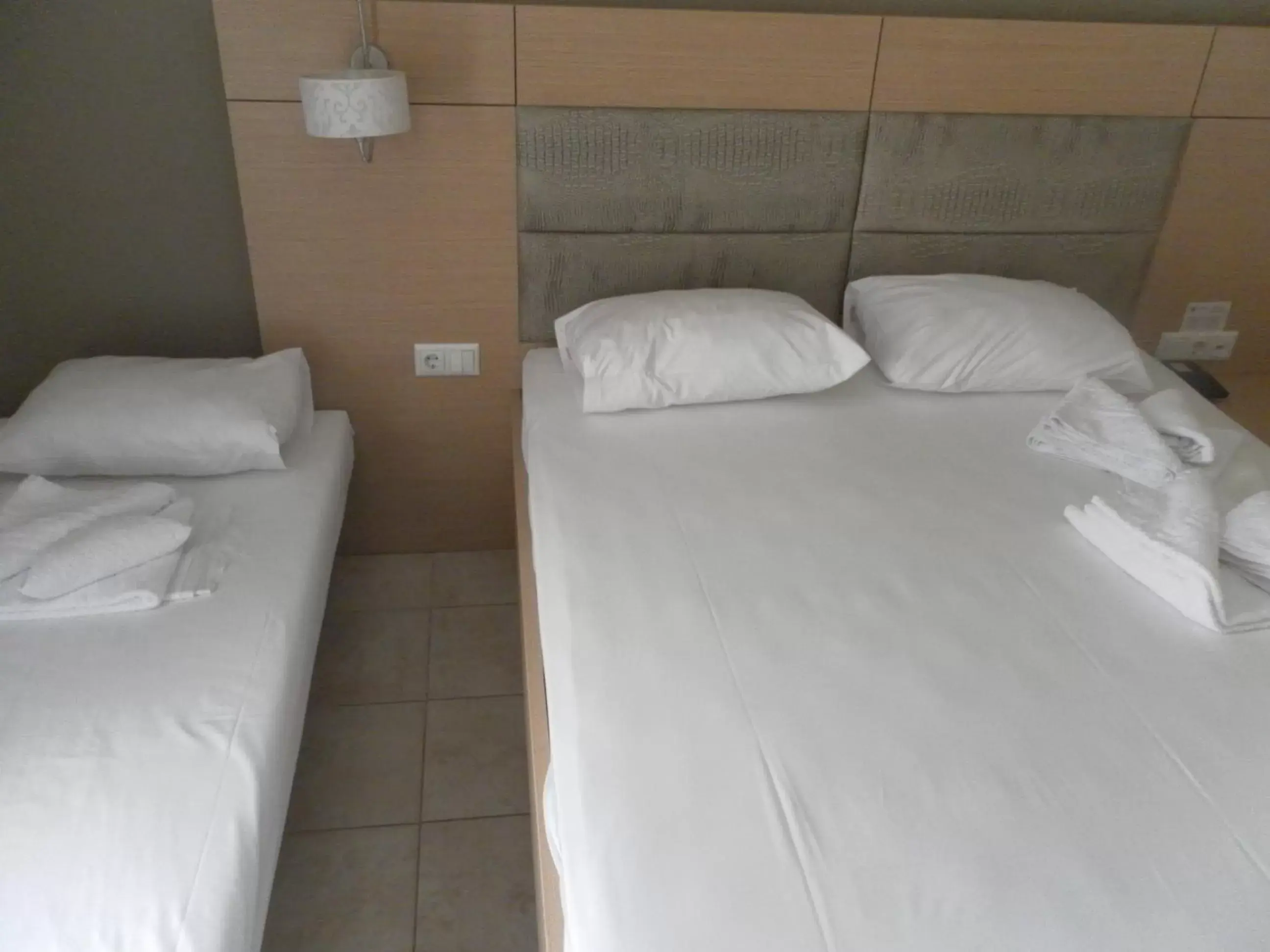 Bedroom, Bed in Esperia
