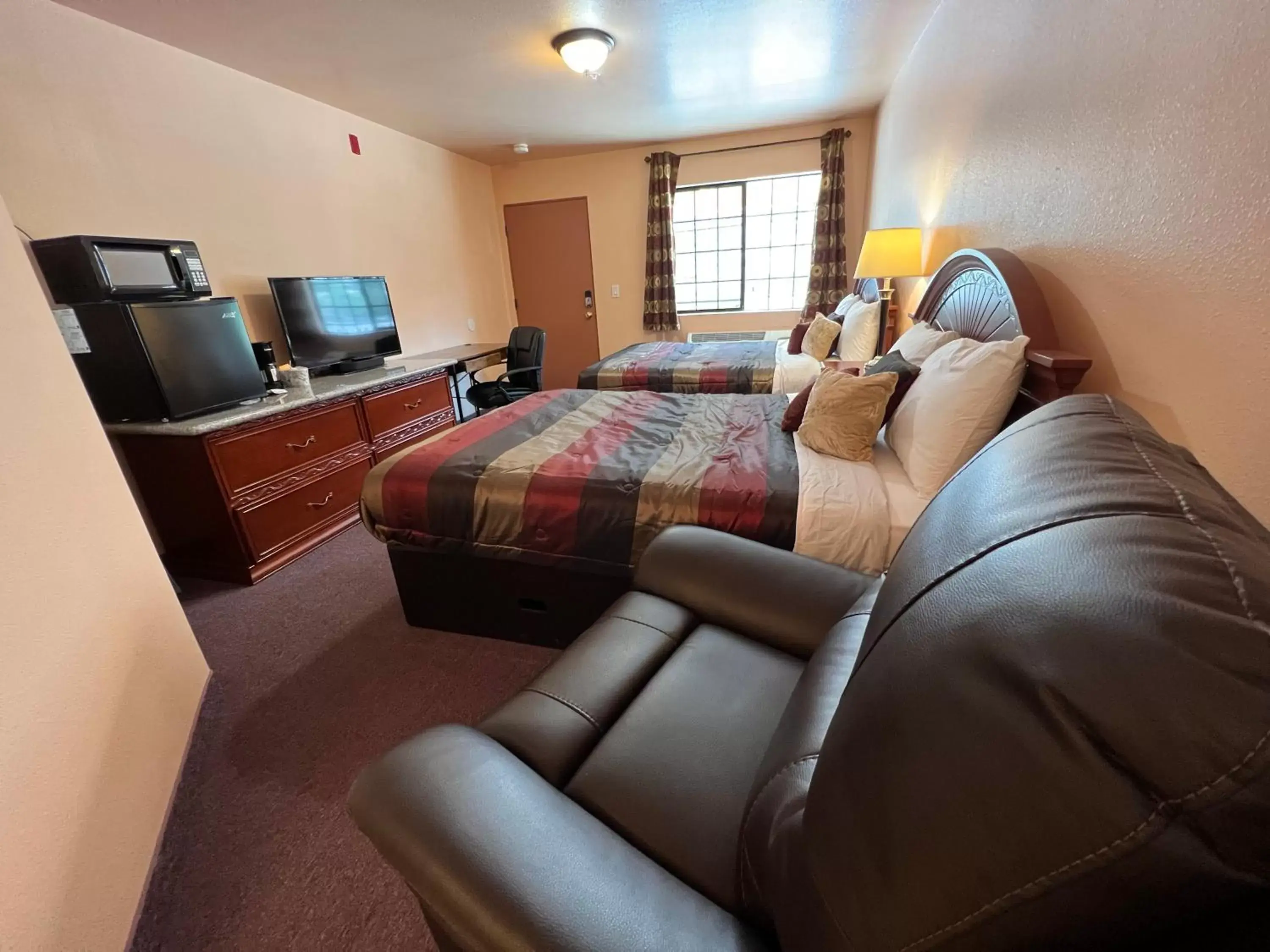 Seating Area in Frazier View Motel