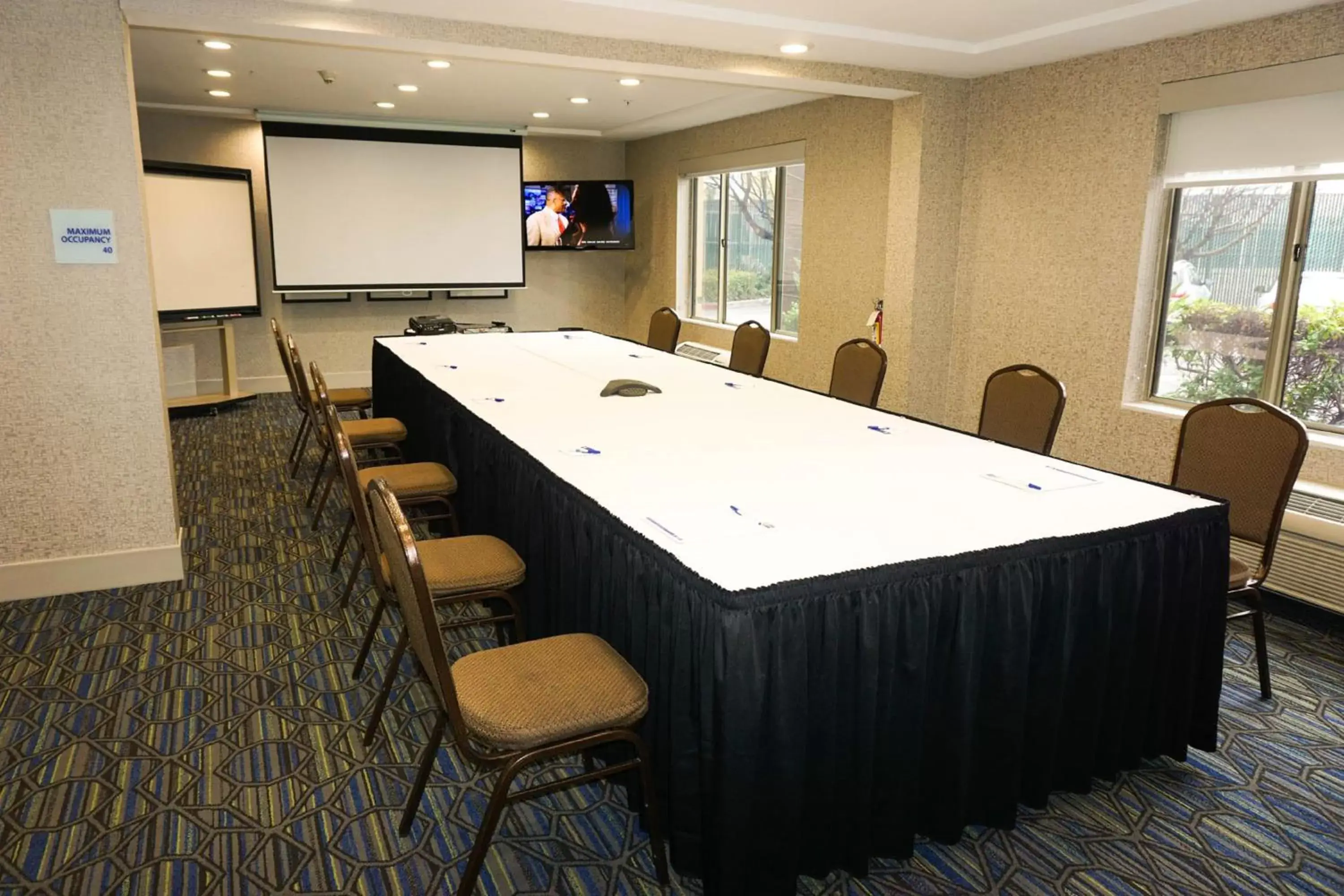 Meeting/conference room in Holiday Inn Express Fremont - Milpitas Central, an IHG Hotel