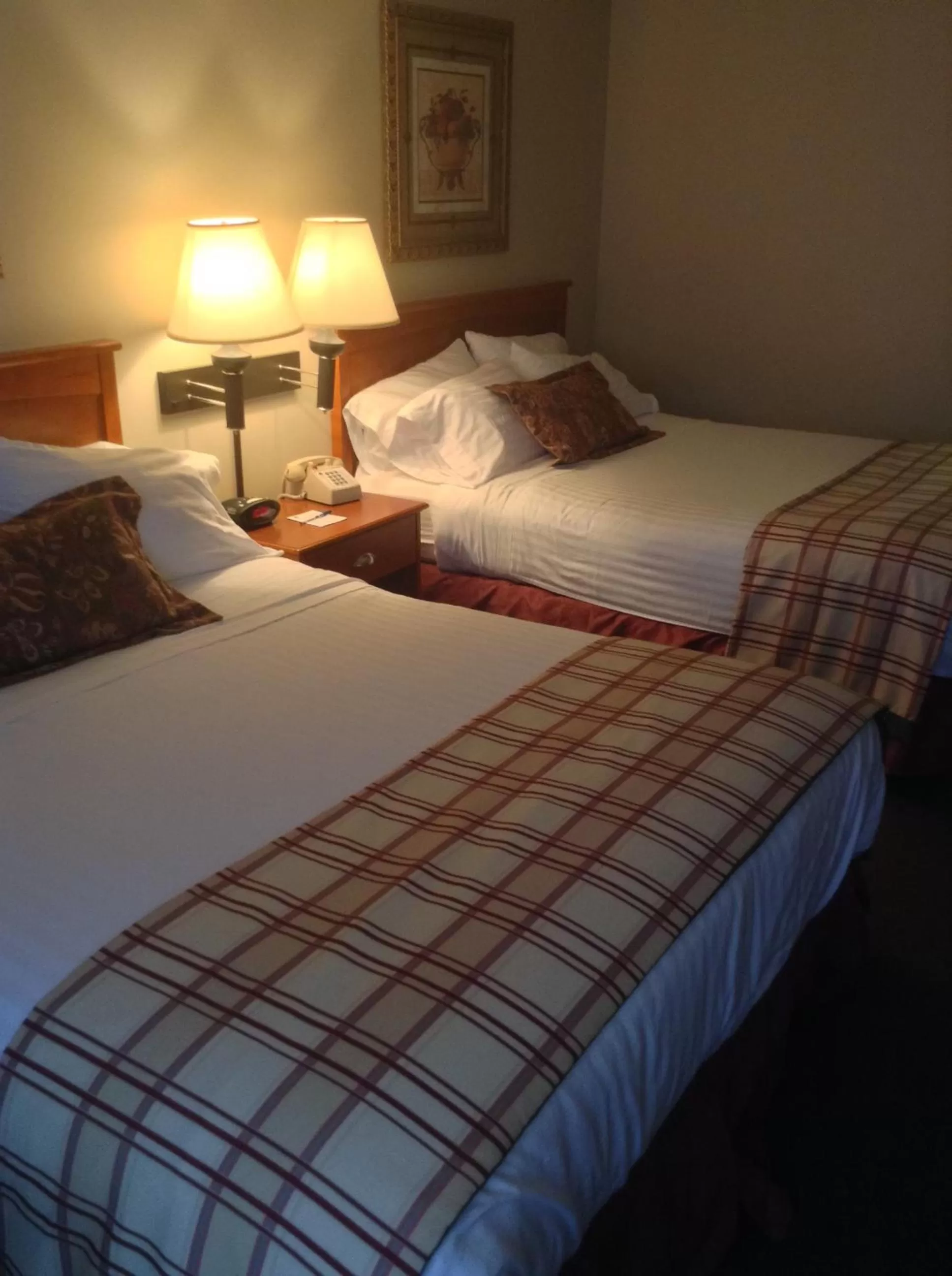 Deluxe Queen Room with Two Queen Beds - Non-Smoking in Best Western Plus University Park Inn & Suites