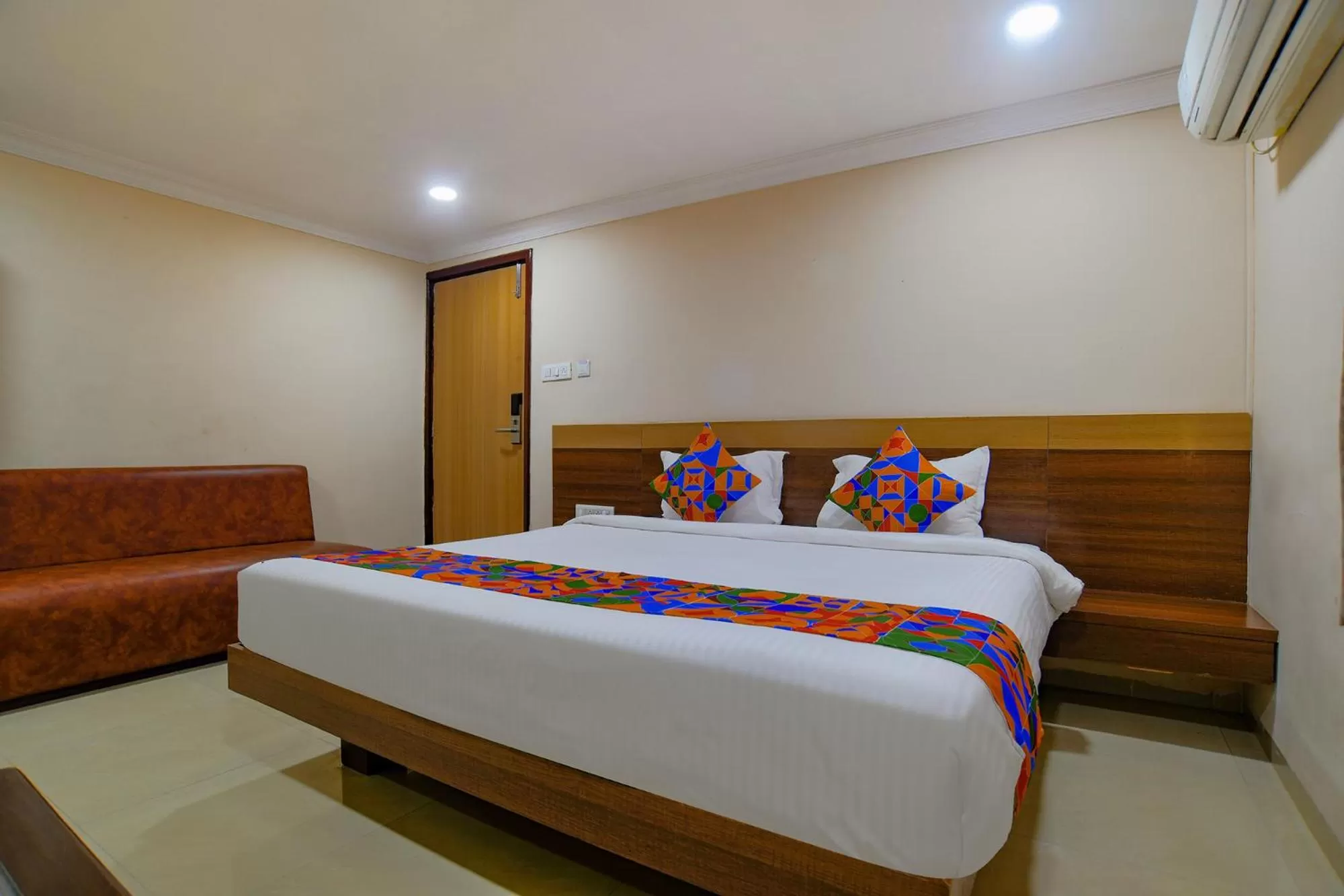 Bed in FabHotel Pishori