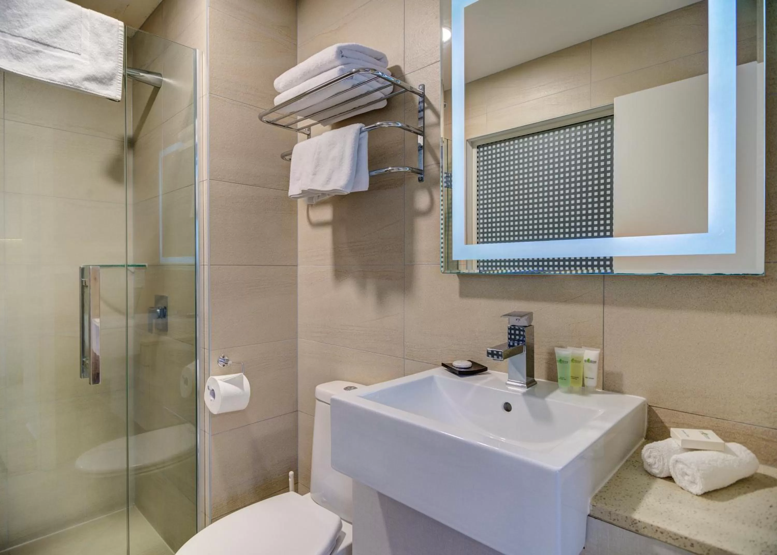 Bathroom in VR Queen Street Hotel & Suites