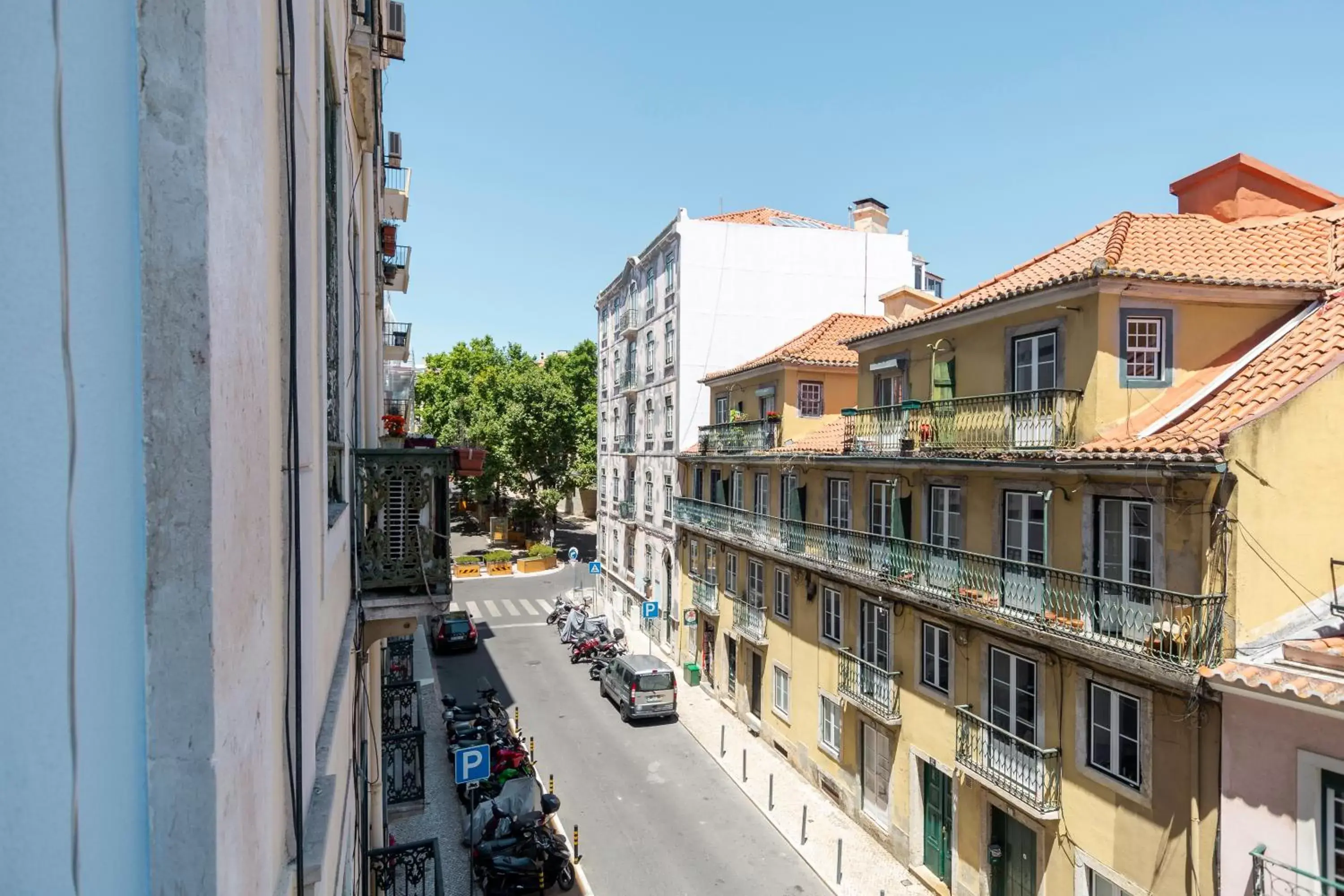 Street view in The Hygge Lisbon Suites - Estrela