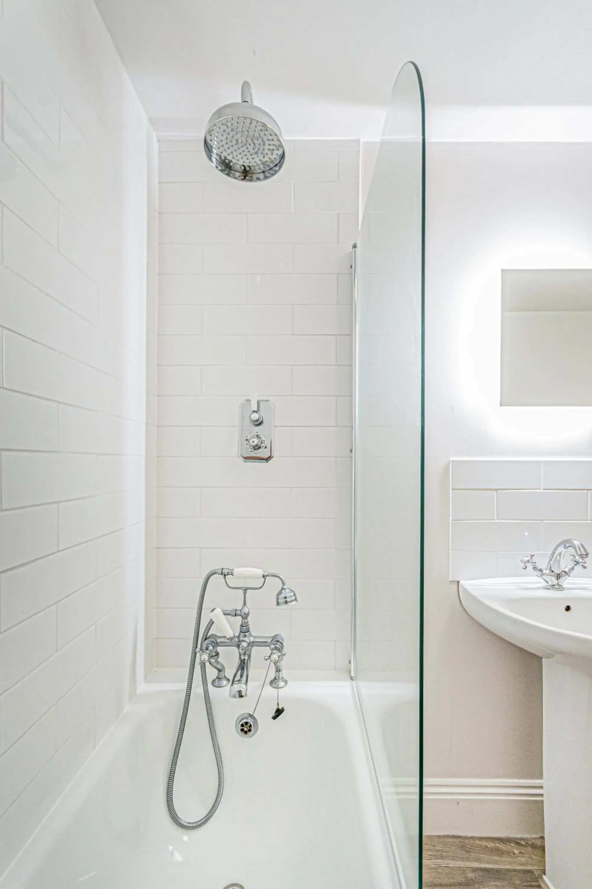 Bathroom in Bartley Lodge Hotel