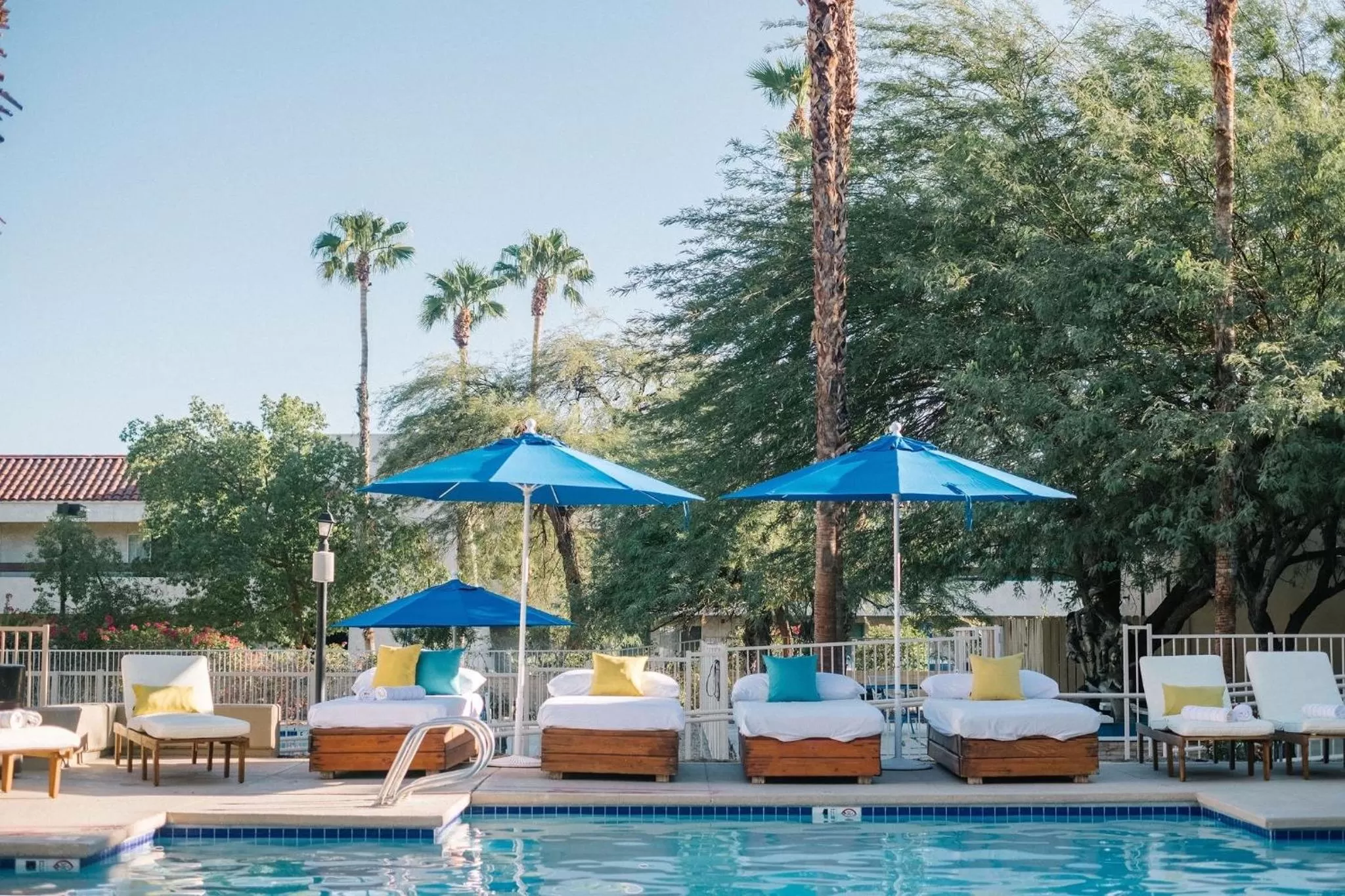 Swimming pool in L3 Oasis Hotel