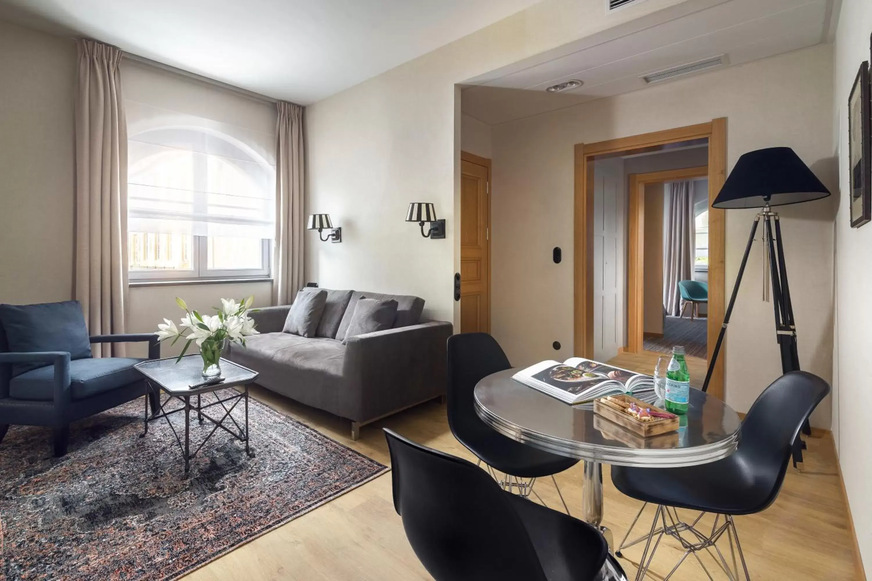 Living room in Relais & Châteaux Hotel Quadrille - Adults Only Living room in Relais & Châteaux Hotel Quadrille - Adults Only