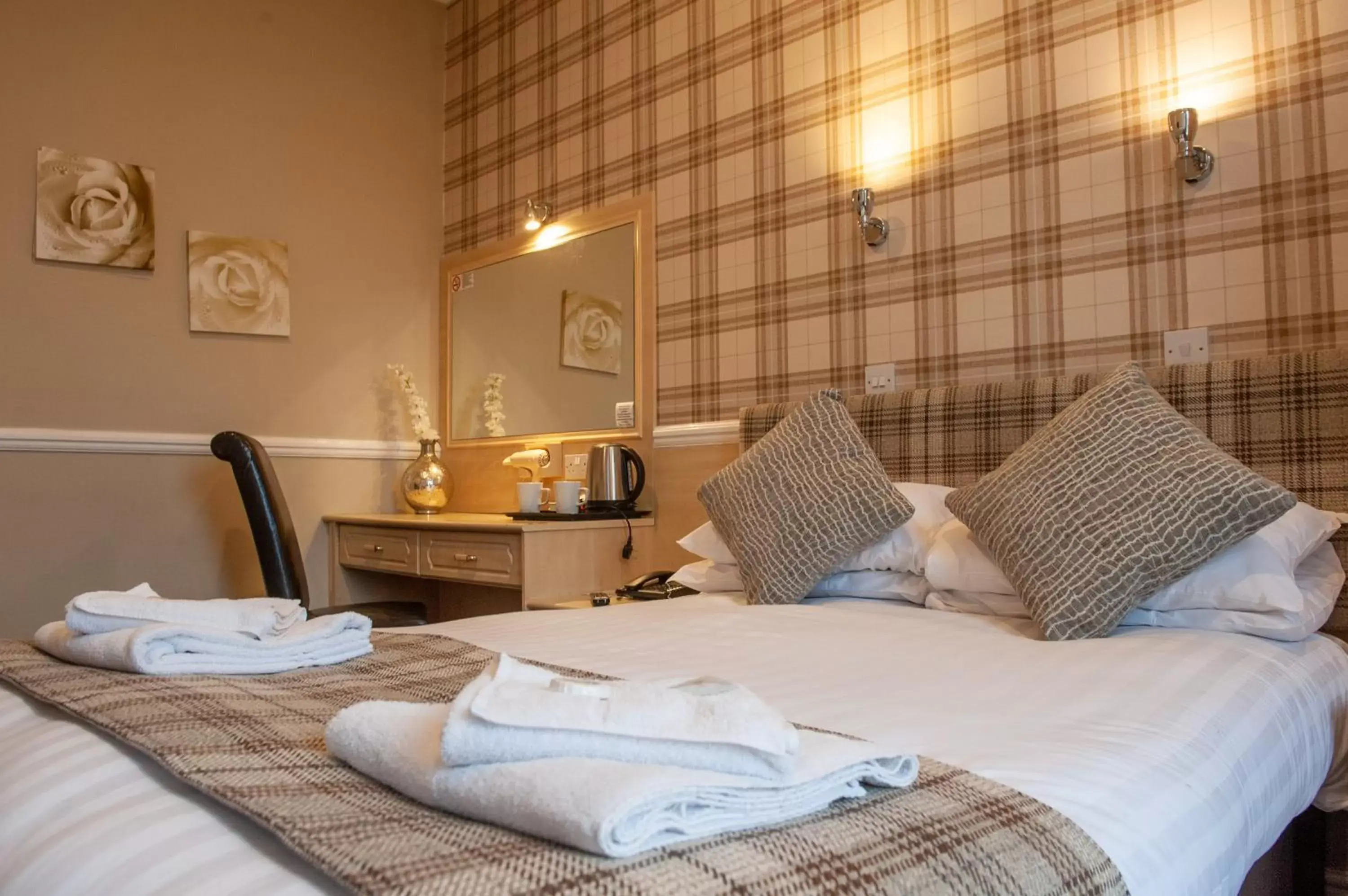 Bed in Osborne Hotel Bed in Osborne Hotel