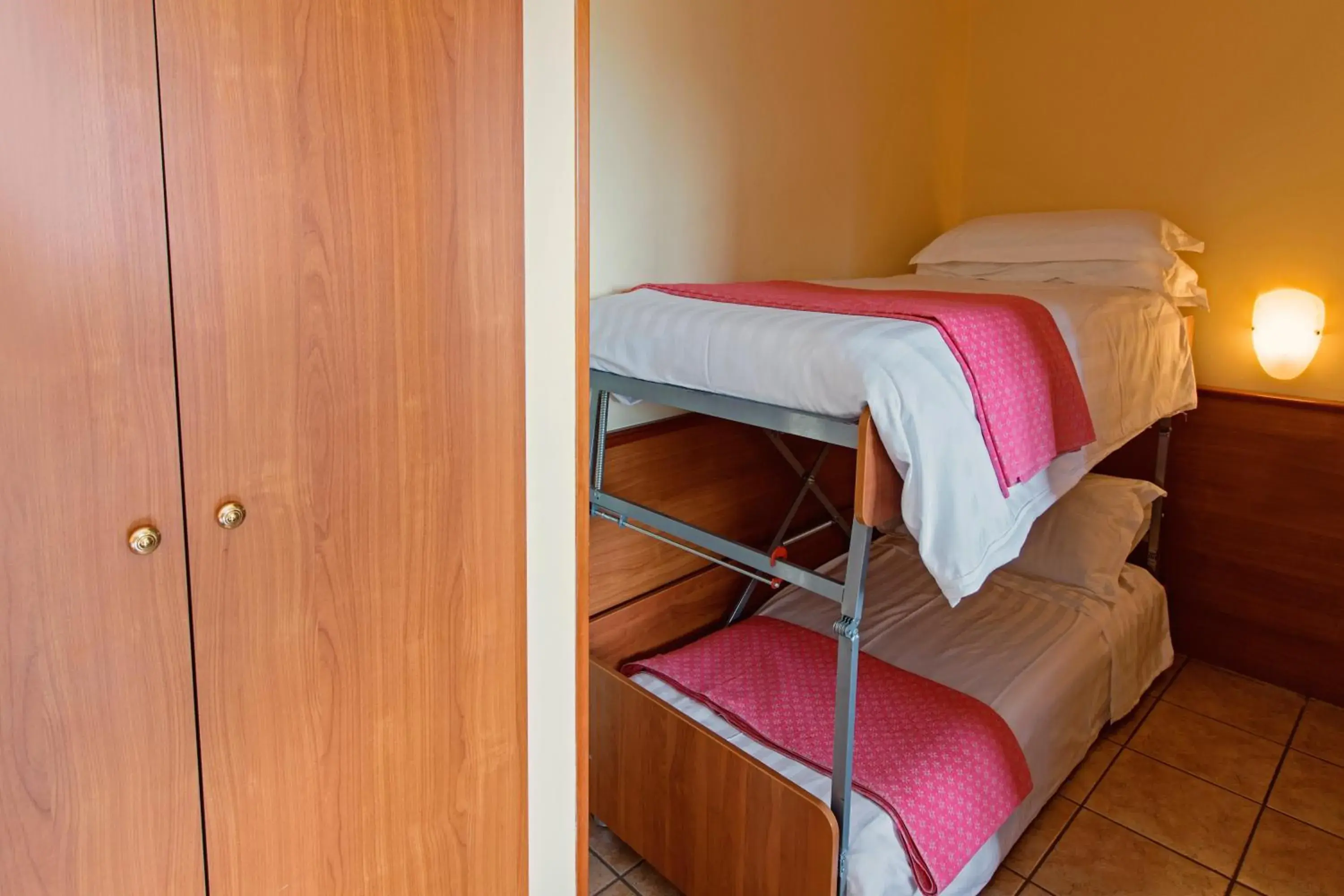 Bunk Bed in Albergo Moderno & Spa