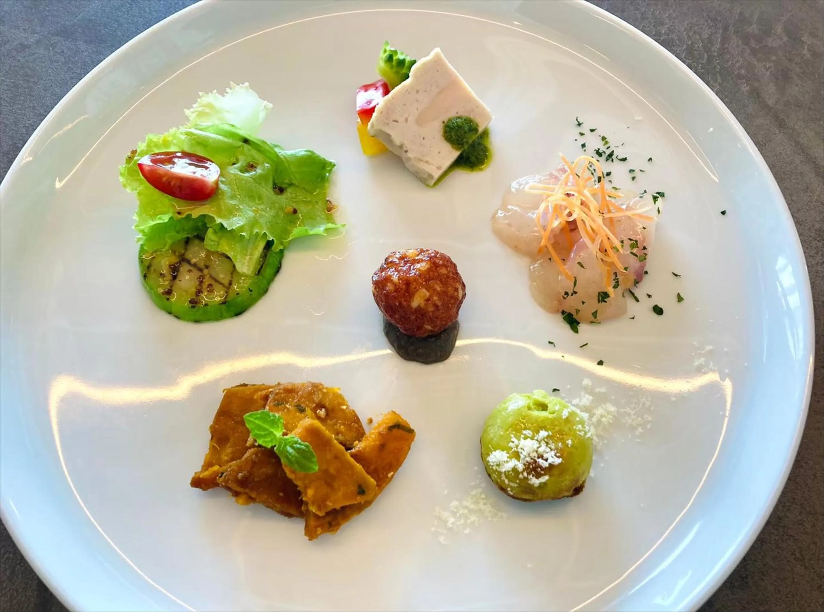 Lunch in HOTEL ANTEROOM NAHA