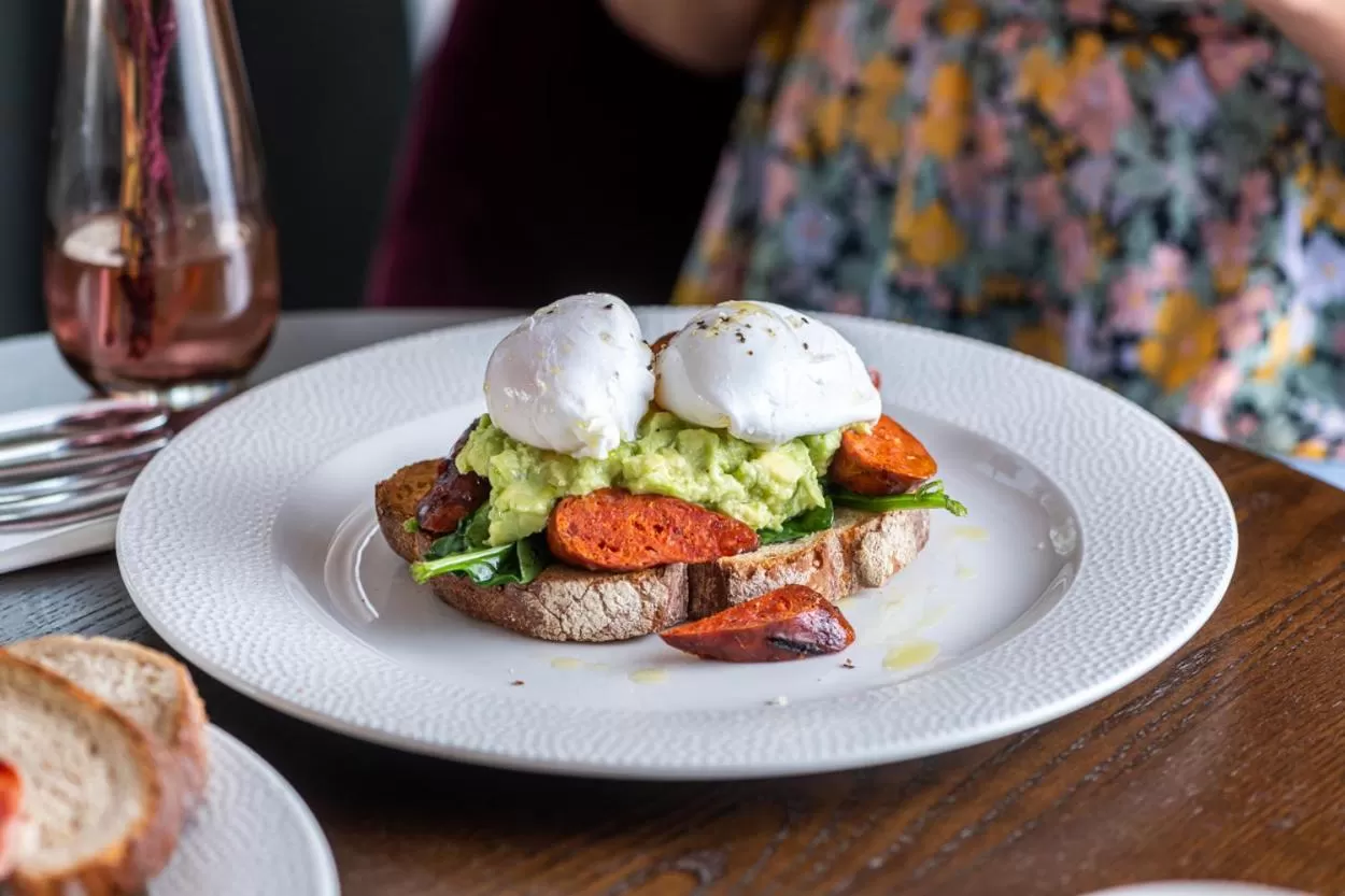 Breakfast in The Bulls Head by Innkeeper's Collection