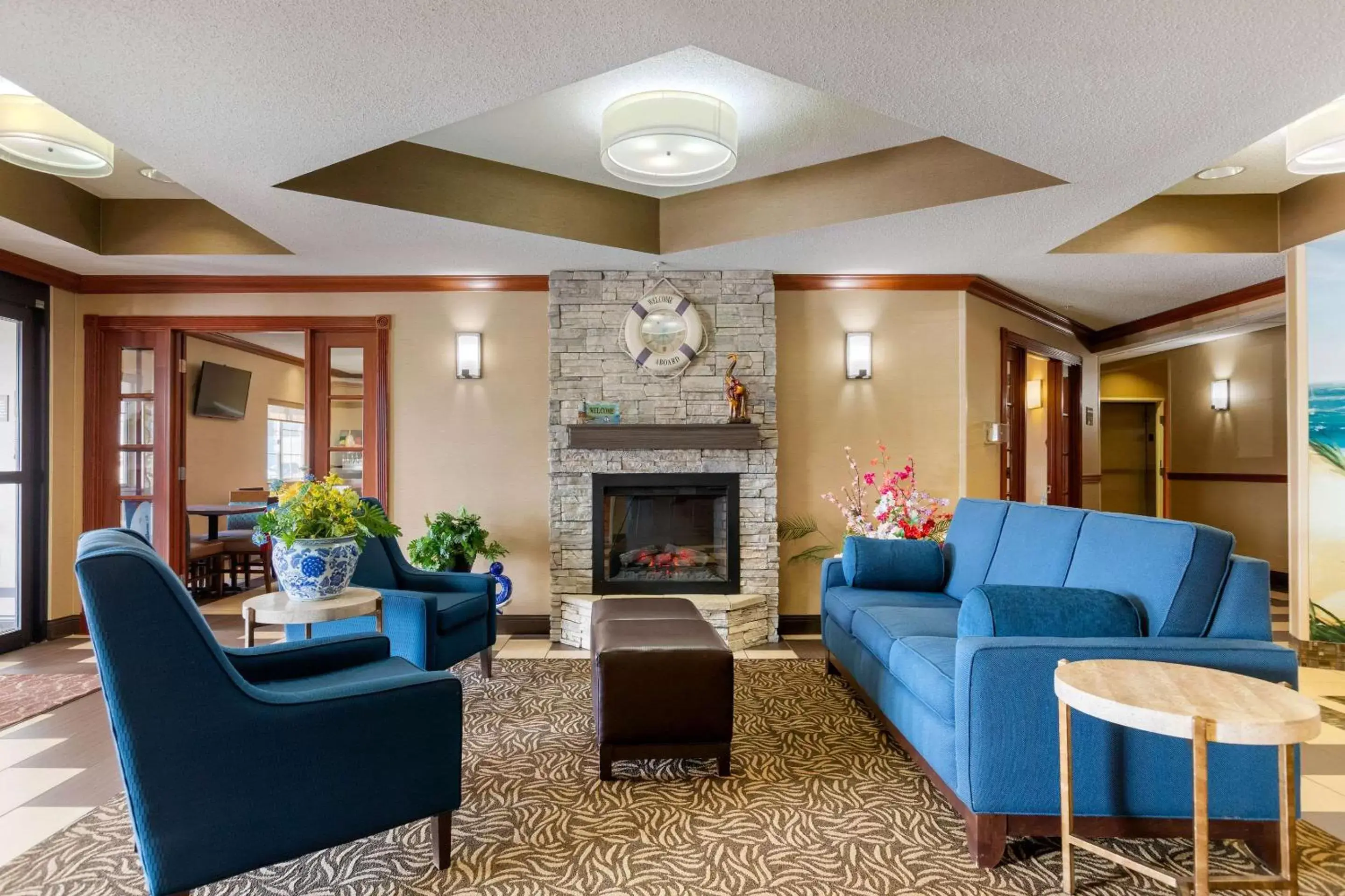 Lobby or reception, Lobby/Reception in Comfort Suites Stevensville – St. Joseph