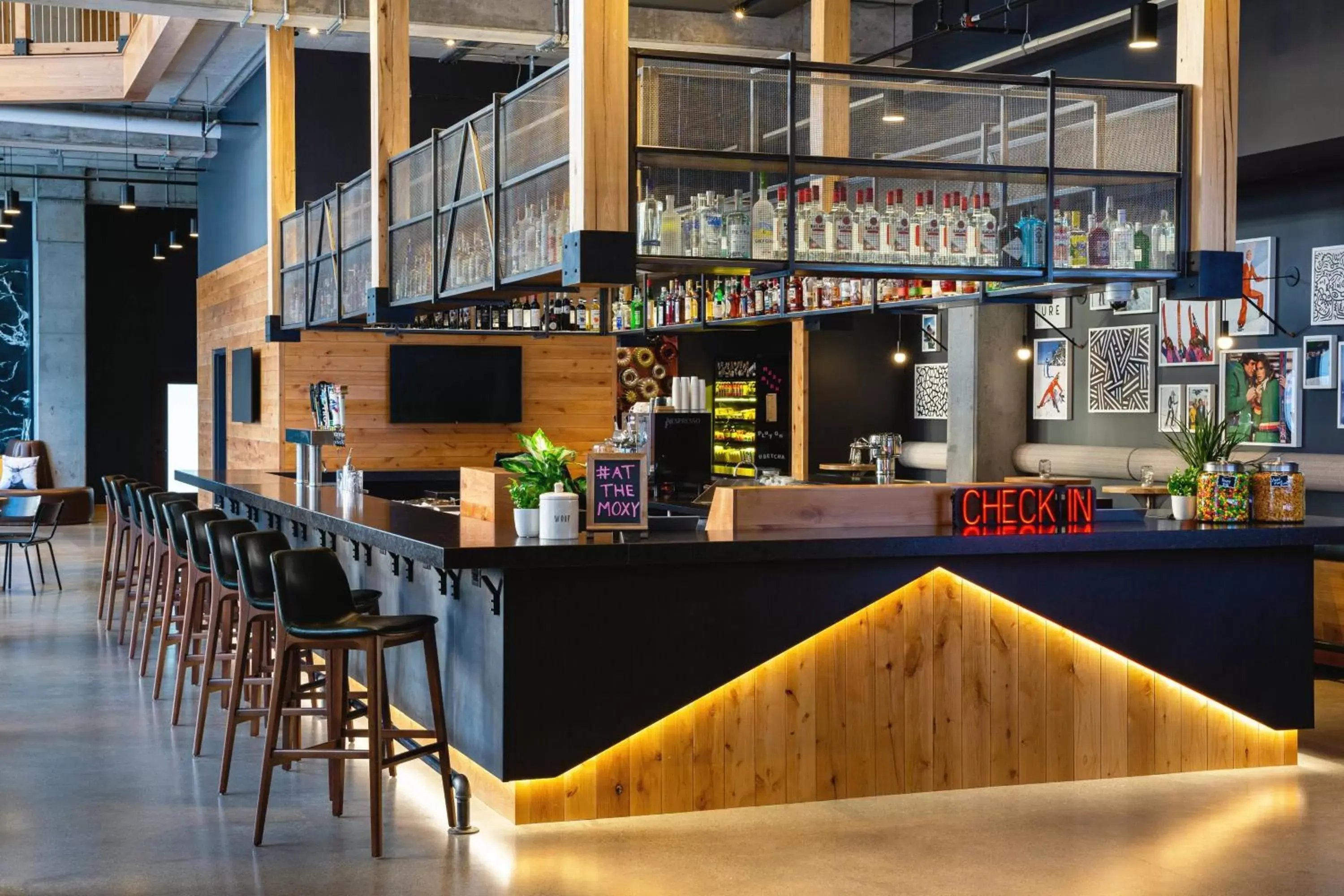 Lobby or reception, Lounge/Bar in Moxy Minneapolis Downtown