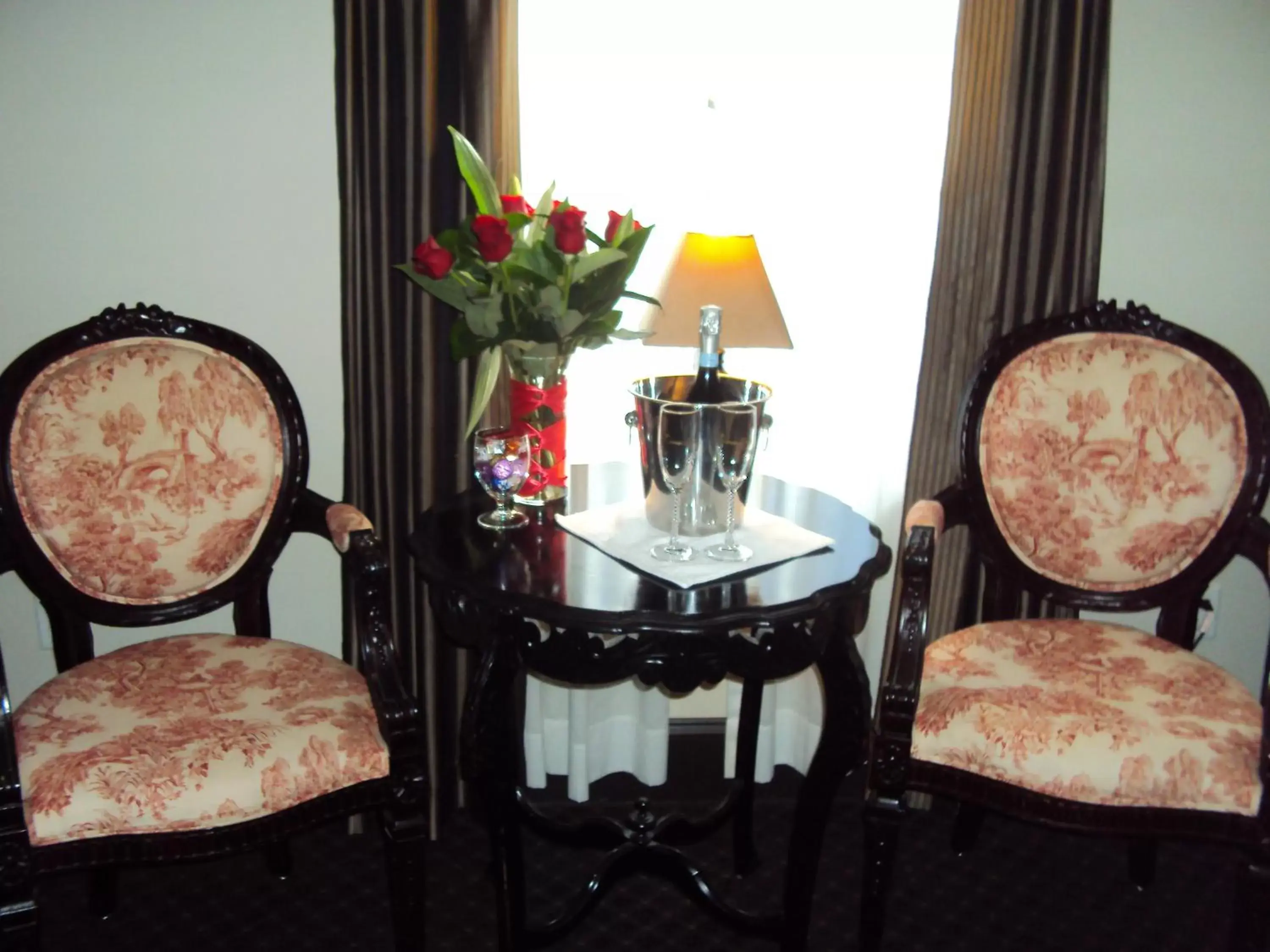 Seating Area in Camas Boutique Hotel