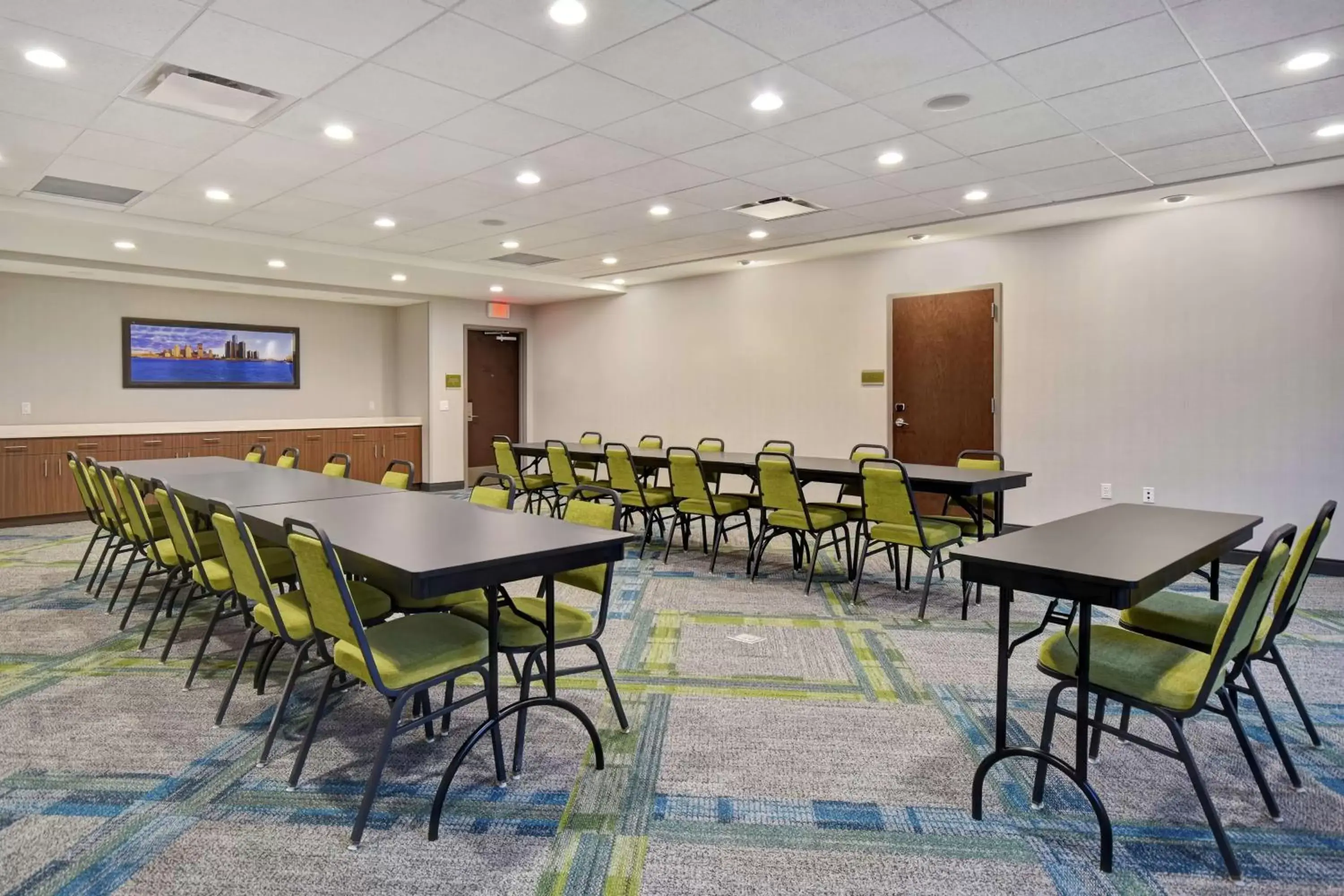 Meeting/conference room in Home2 Suites By Hilton Taylor Detroit