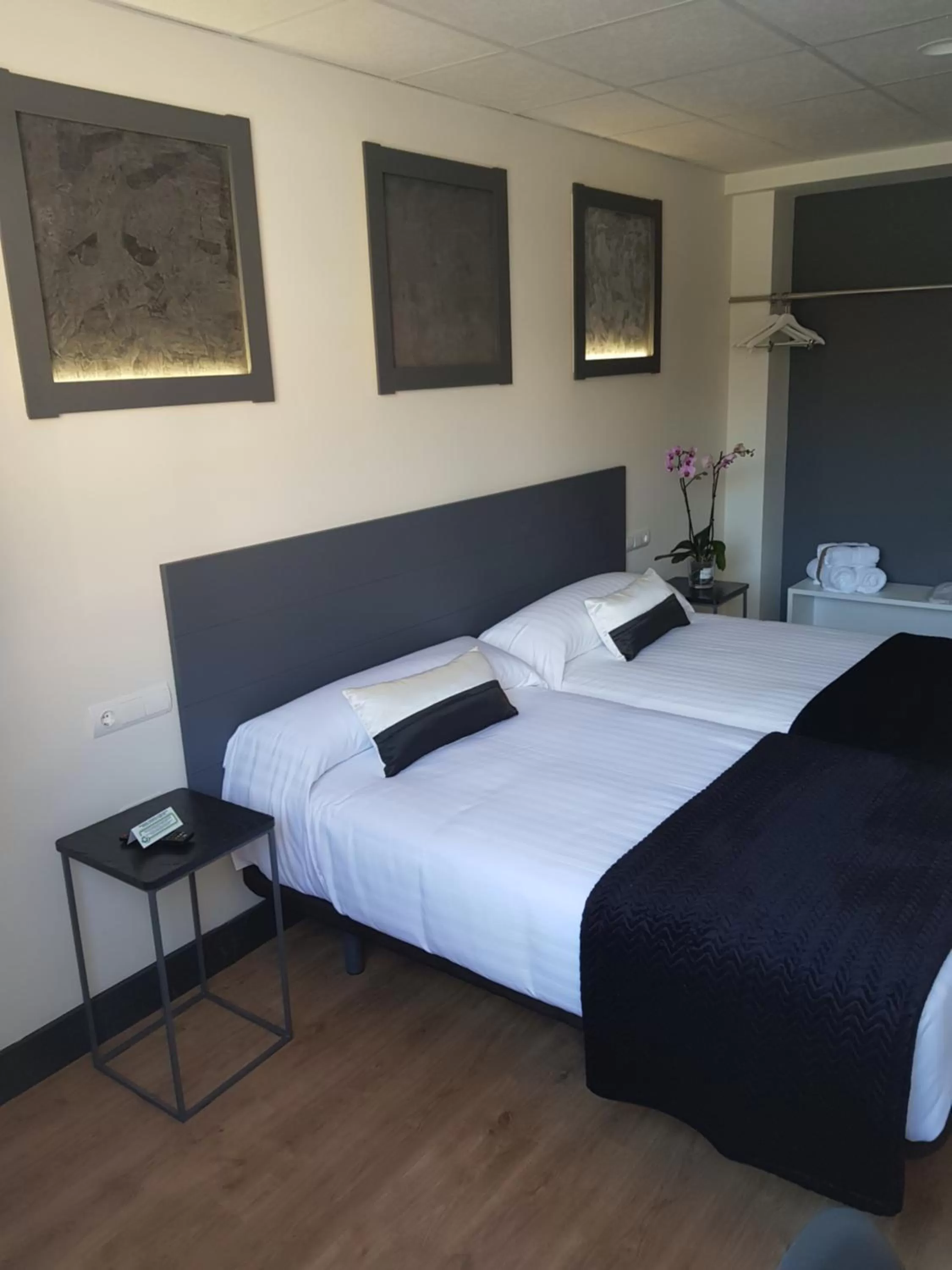 Bed in Hotel Malecon