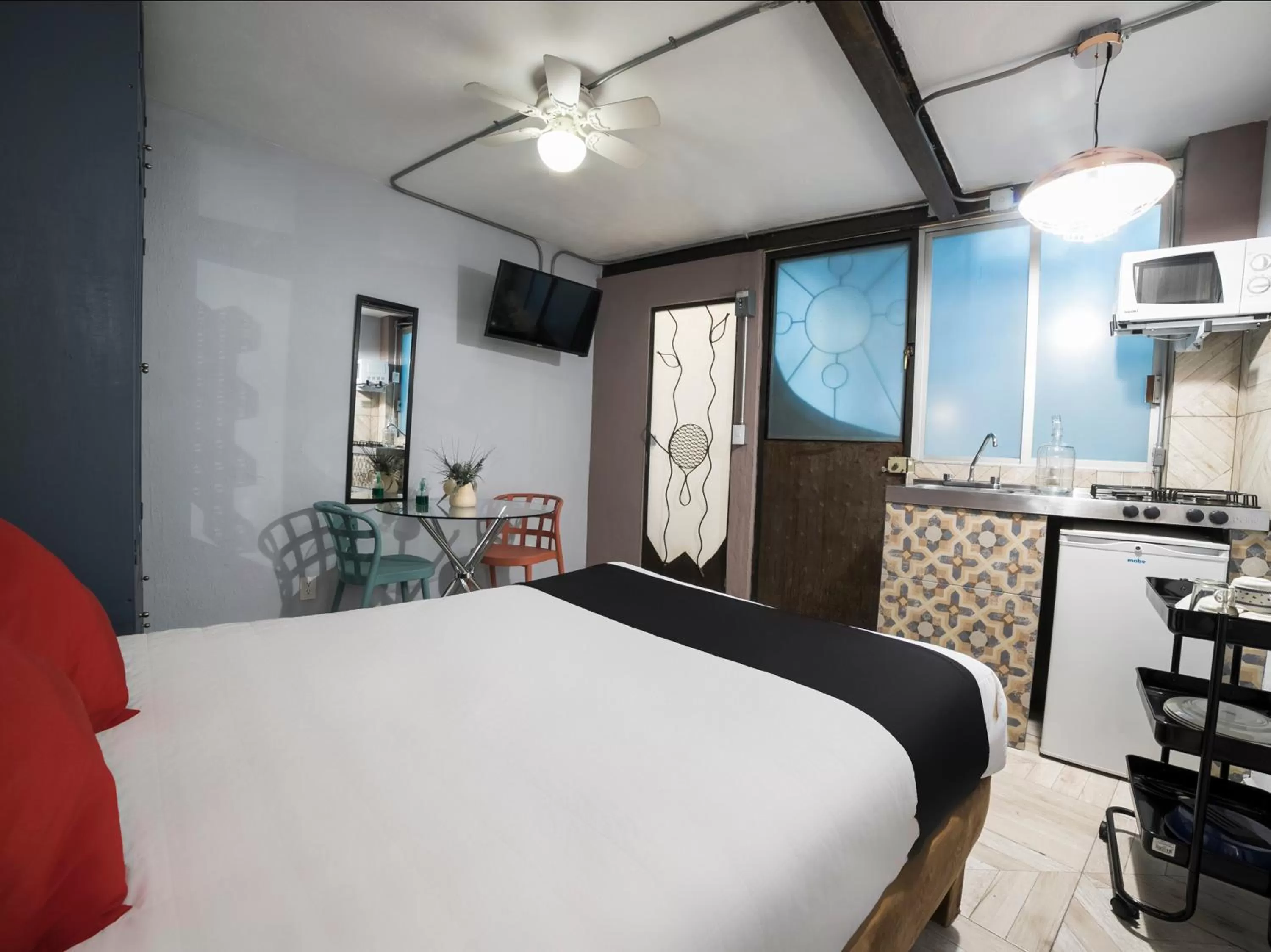 Photo of the whole room, Bed in Coyotito Beds Coyoacan Confort y flexibilidad