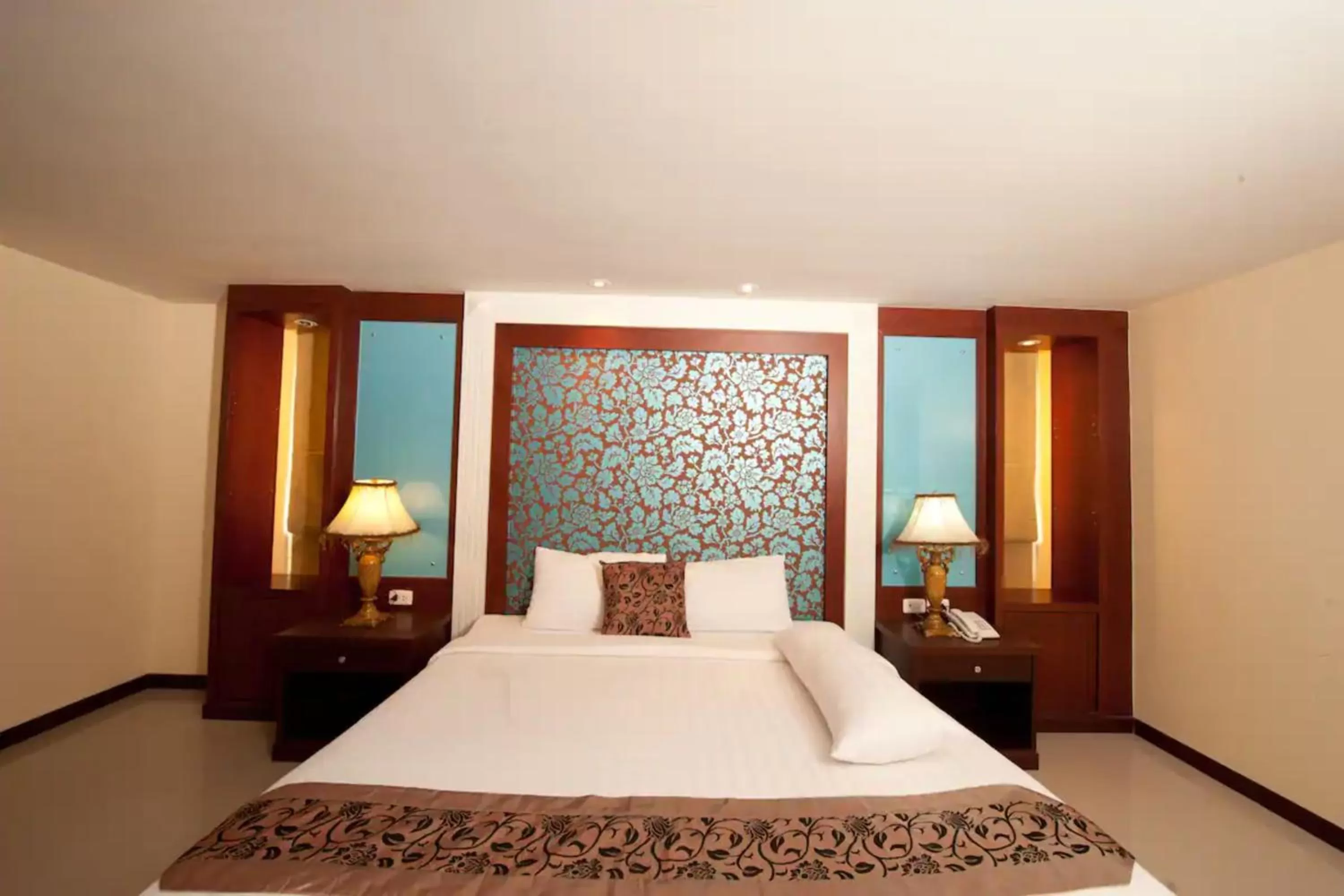 Bedroom in Convenient Grand Hotel