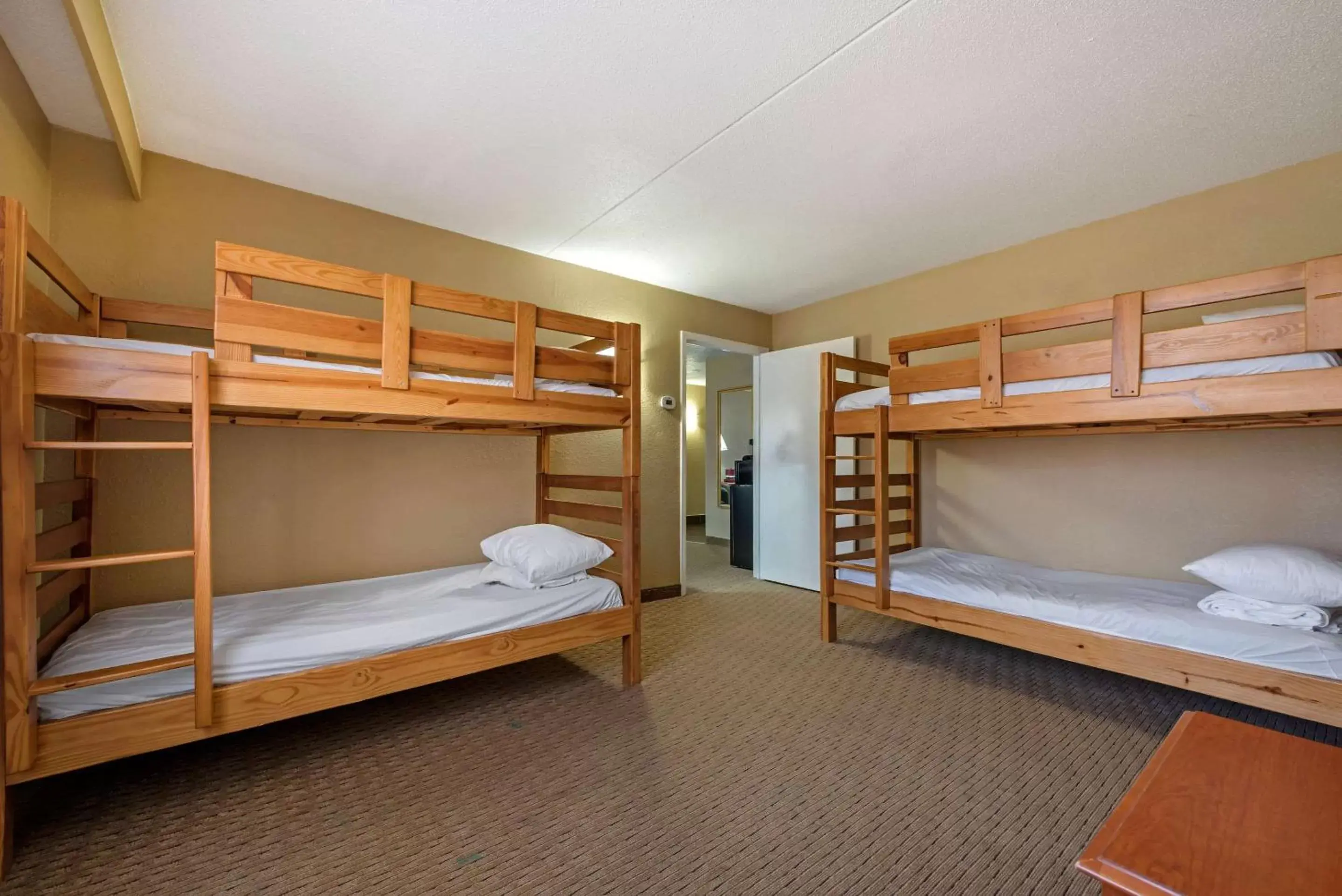 Photo of the whole room, Bunk Bed in Clarion Hotel Lexington