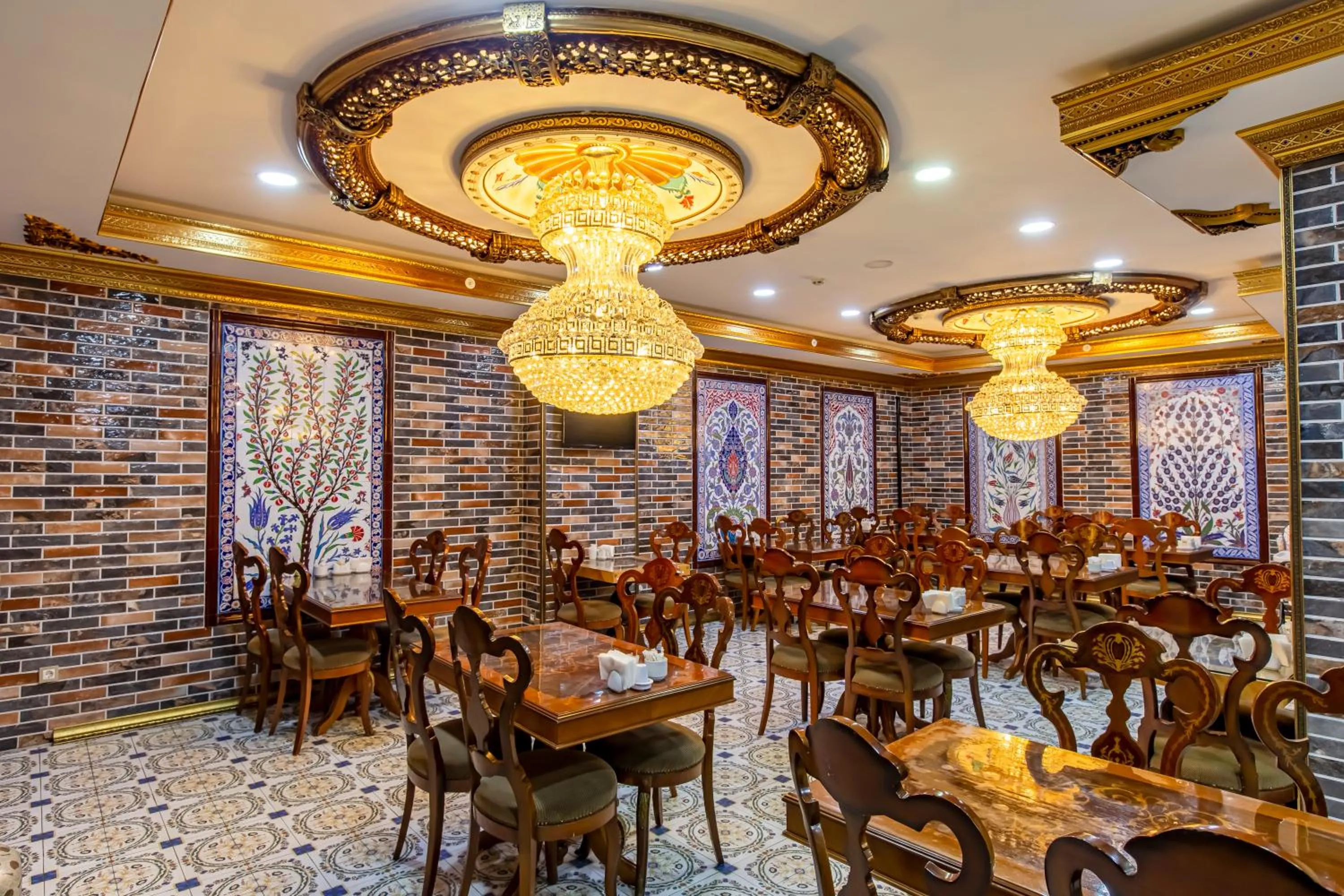 Restaurant/places to eat in Laleli Blue Marmaray Hotel