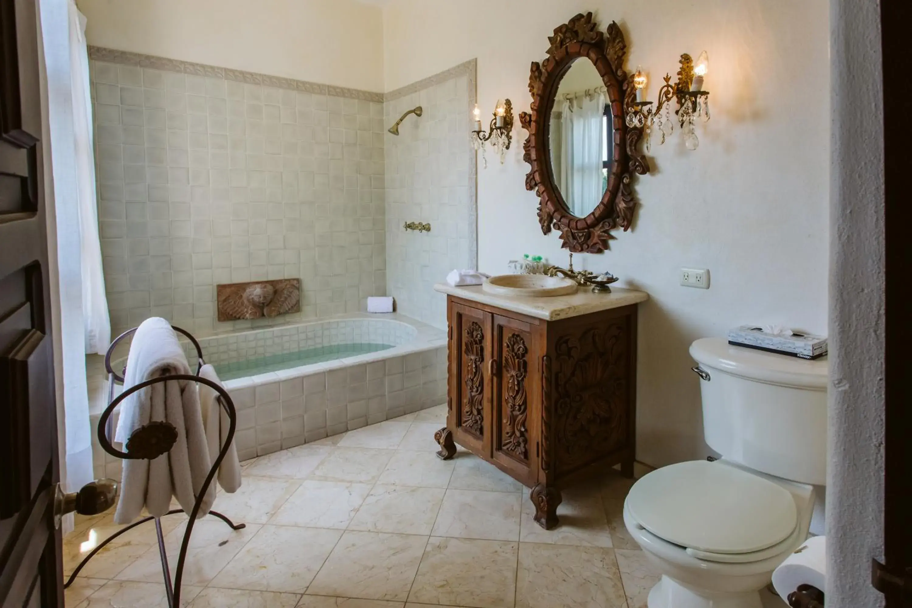 Shower, Bathroom in Hacienda San Angel