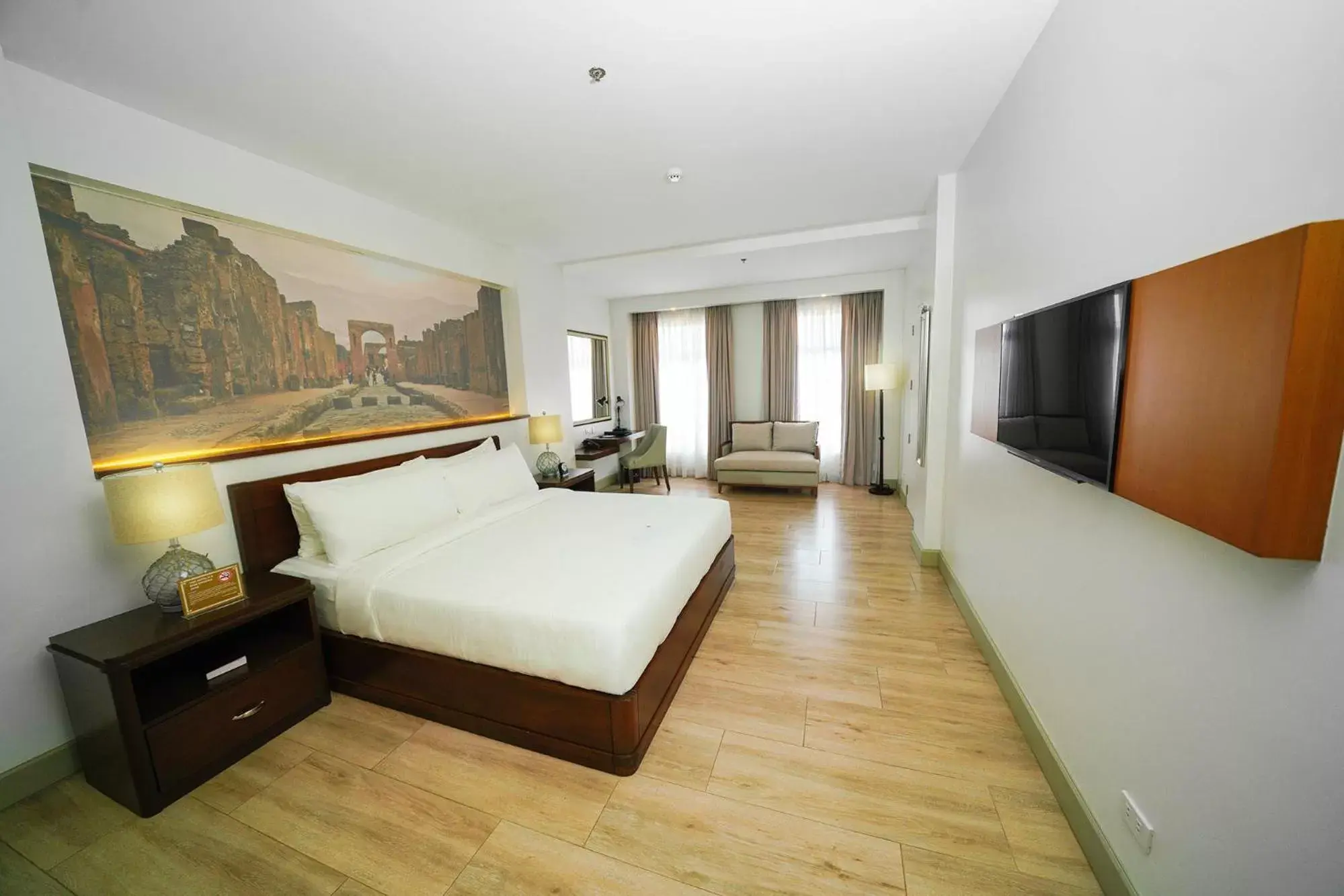 Bed in Hotel Carlito Tagaytay Bed in Hotel Carlito Tagaytay