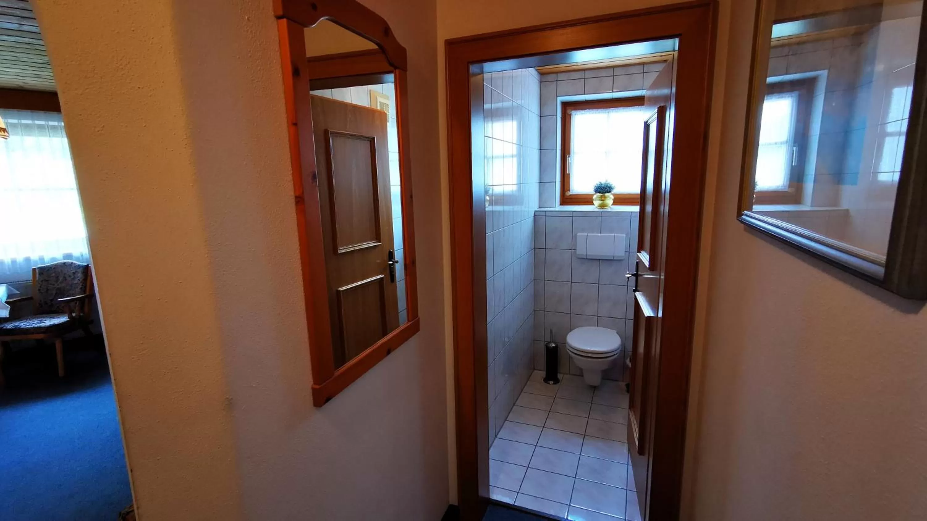 Toilet in Gasthof Geronimo