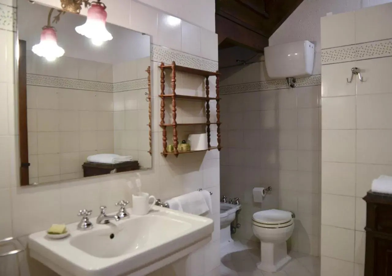 Bathroom in Residence Il Casale