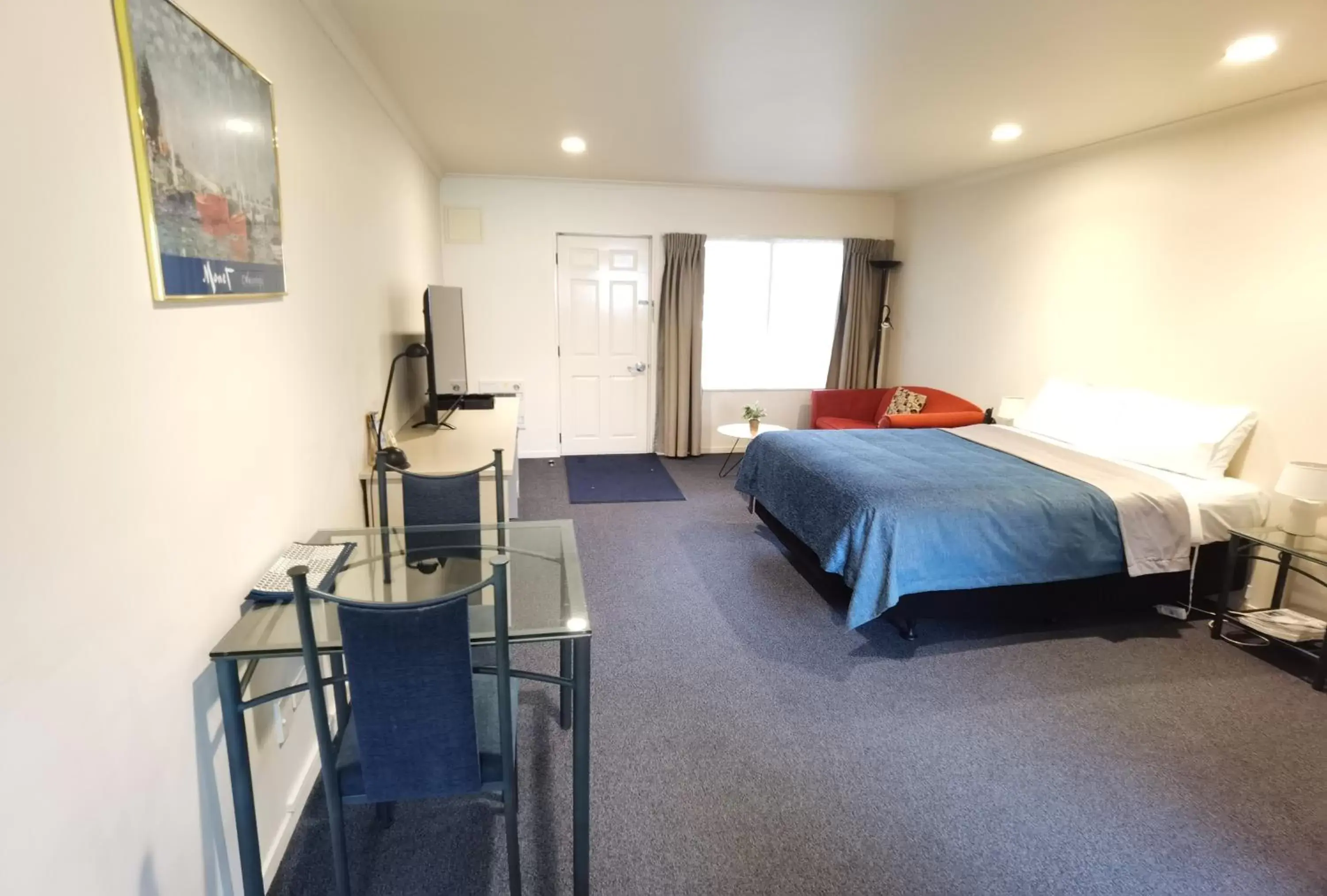 Photo of the whole room, Bed in Harringtons Motor Lodge Photo of the whole room, Bed in Harringtons Motor Lodge