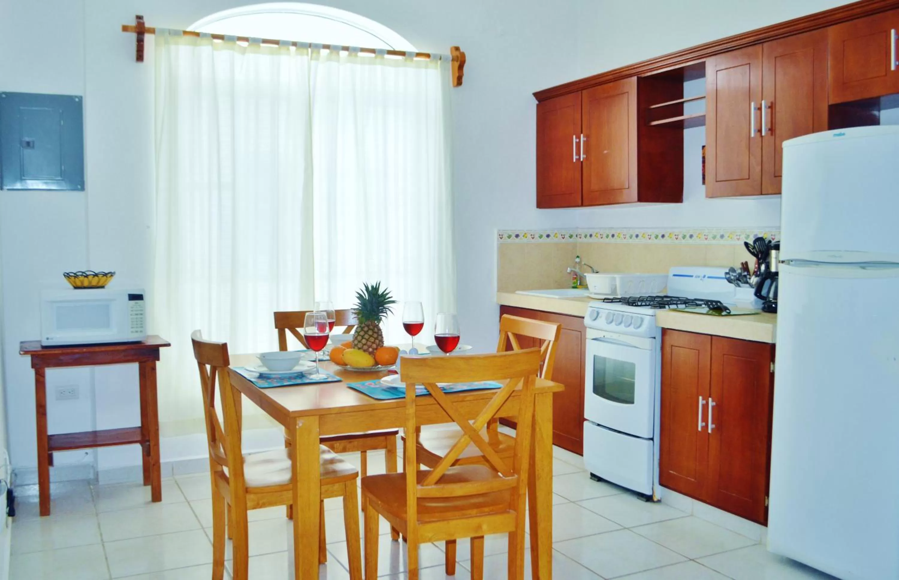 Kitchen or kitchenette in Corales Suites
