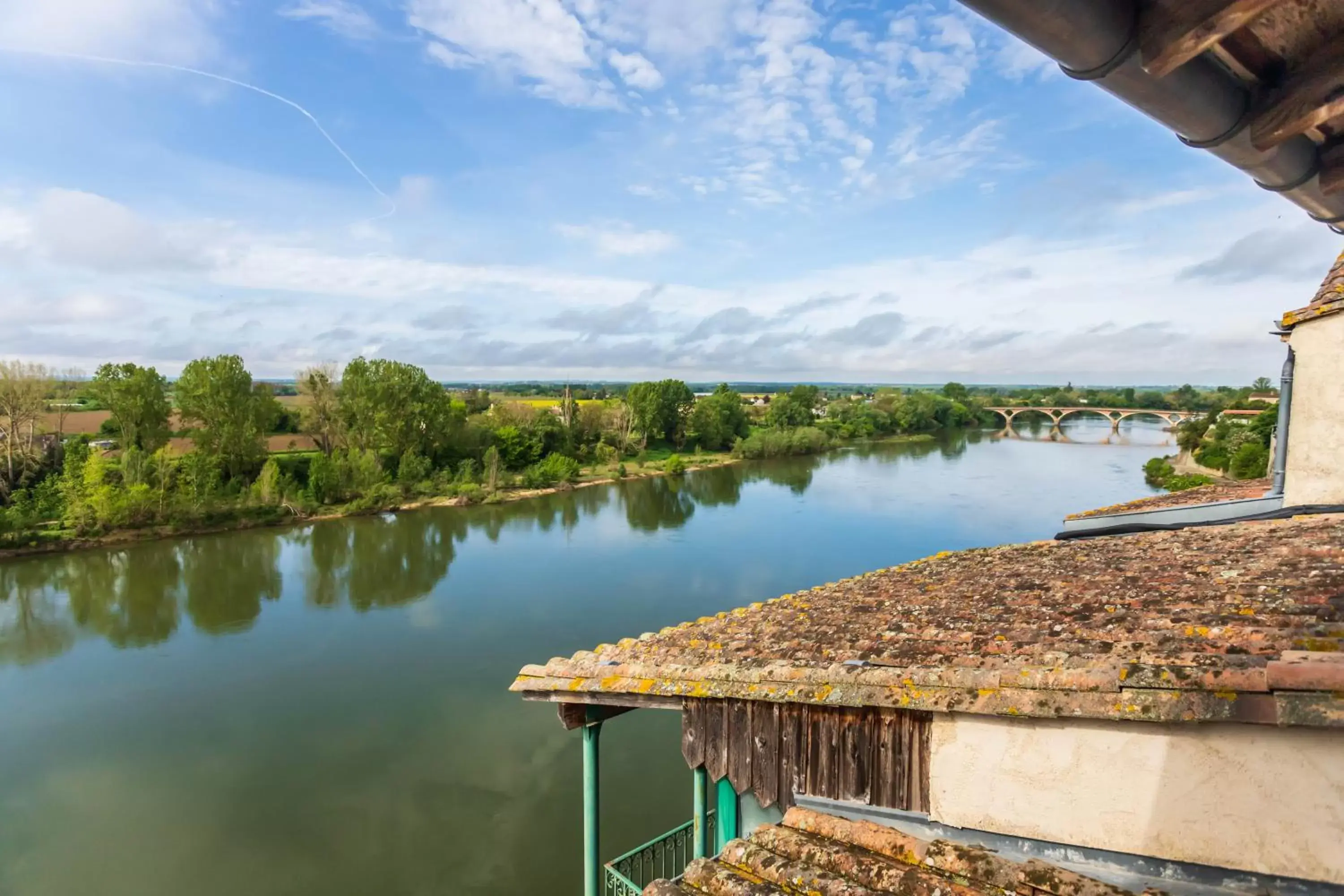 Natural landscape, River View in HOTEL restaurant CÔTE GARONNE le BALCON DES DAMES - Tonneins Marmande Agen - chambres climatisées