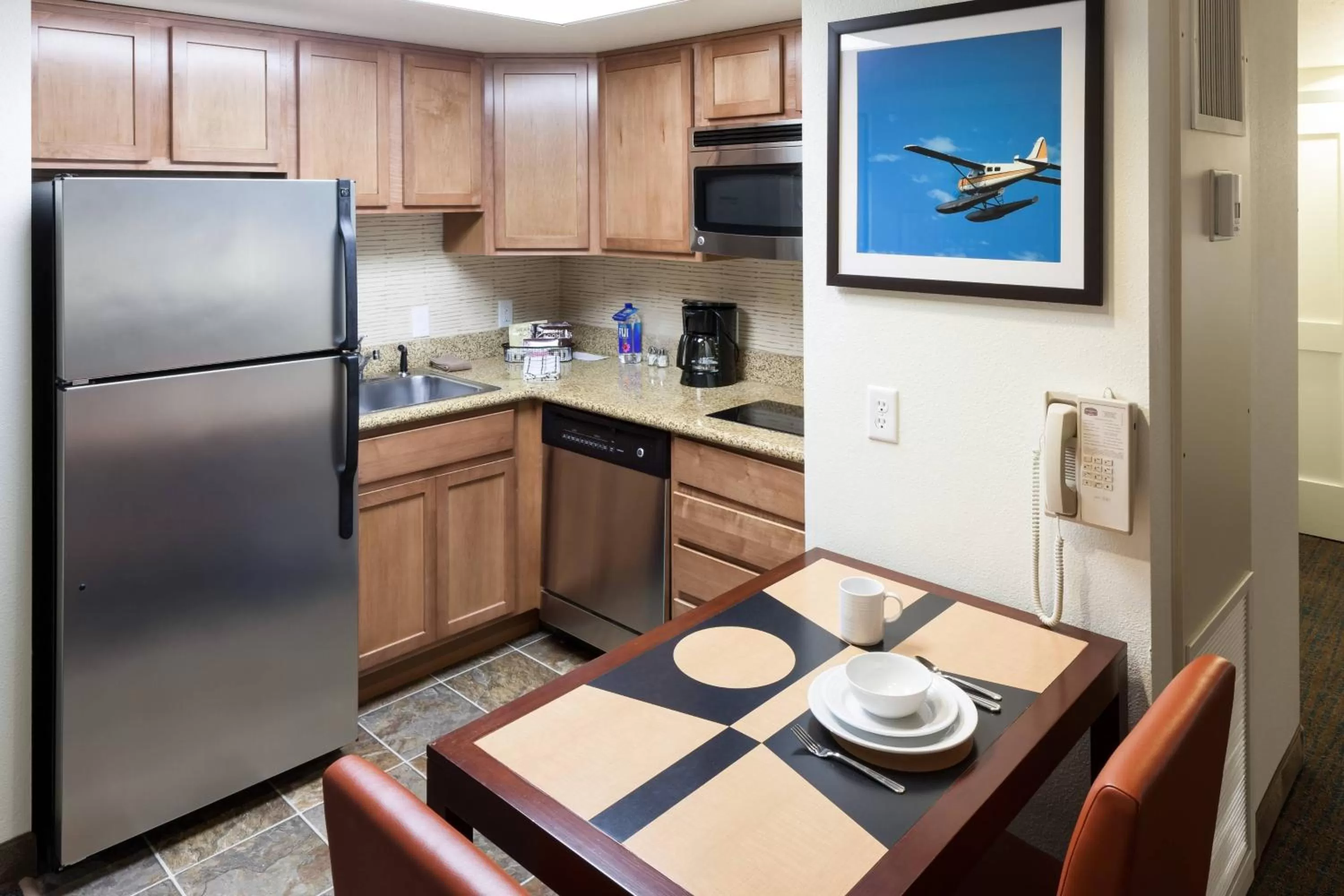 One-Bedroom King Suite with Sofa Bed, Balcony and Roll-in Shower - Mobility Accessible in Residence Inn by Marriott Seattle Downtown/Lake Union