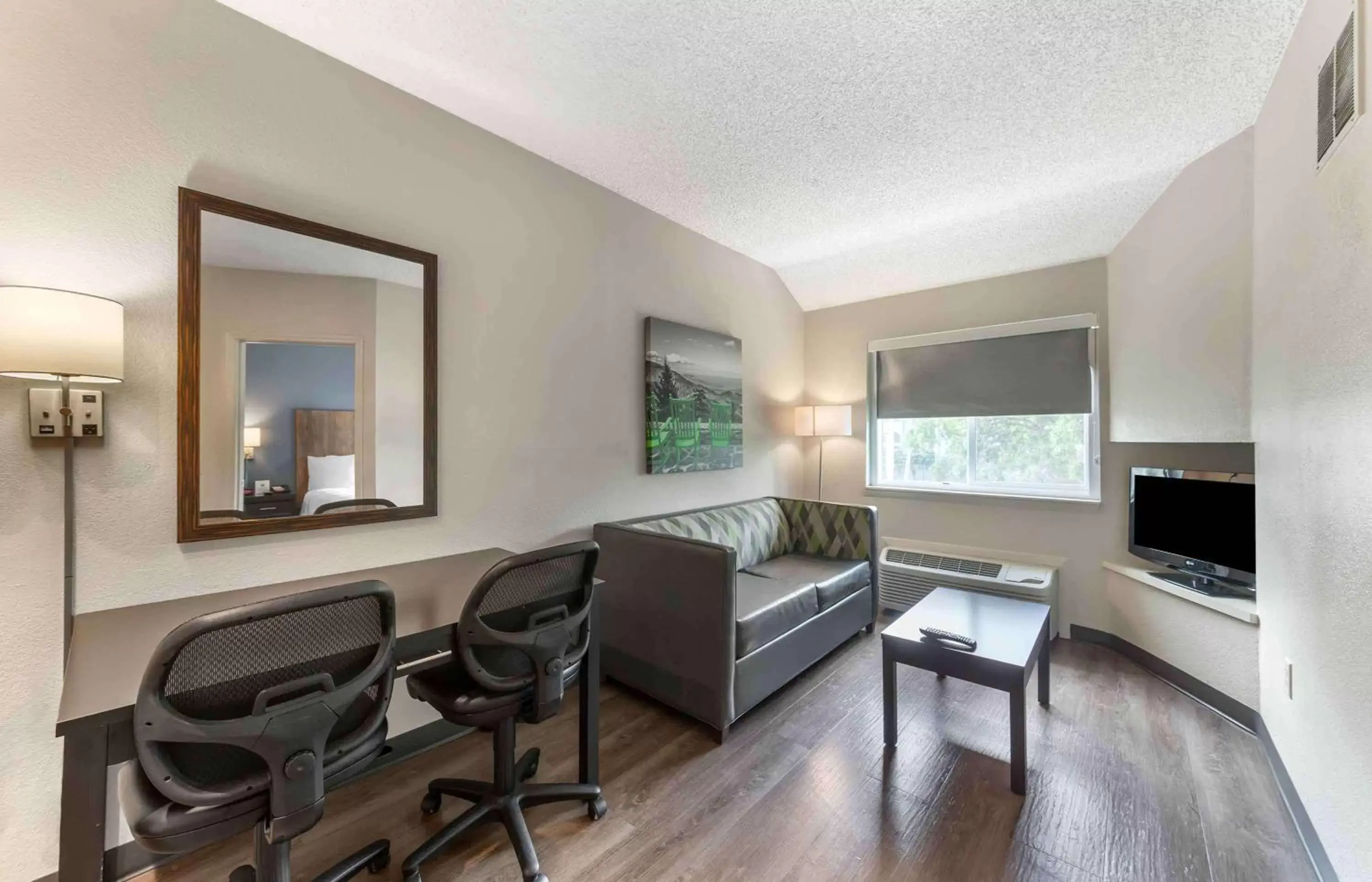 Bedroom, Seating Area in Extended Stay America Premier Suites - Miami - Airport - Miami Springs