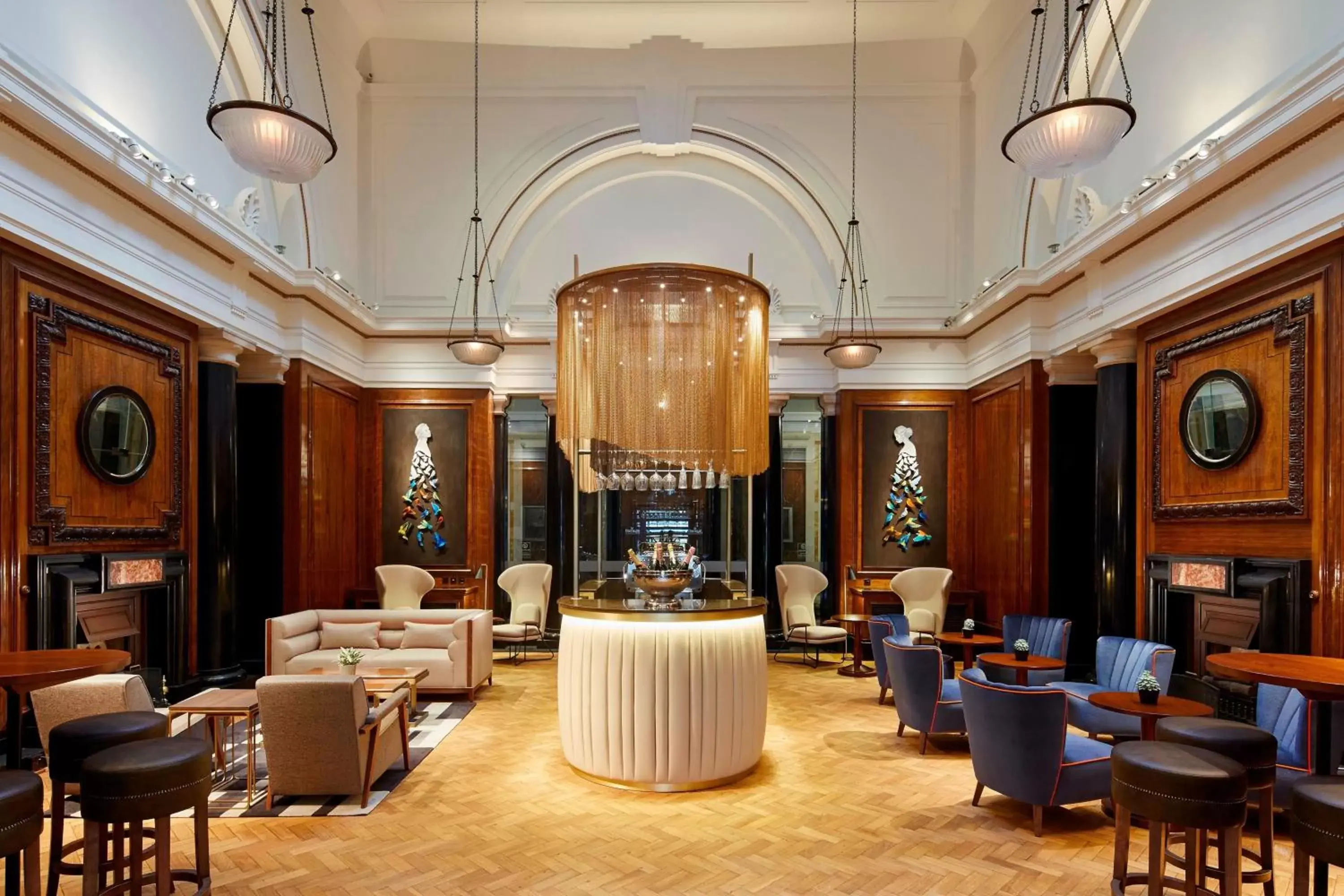 Lobby or reception, Lounge/Bar in London Marriott Hotel County Hall