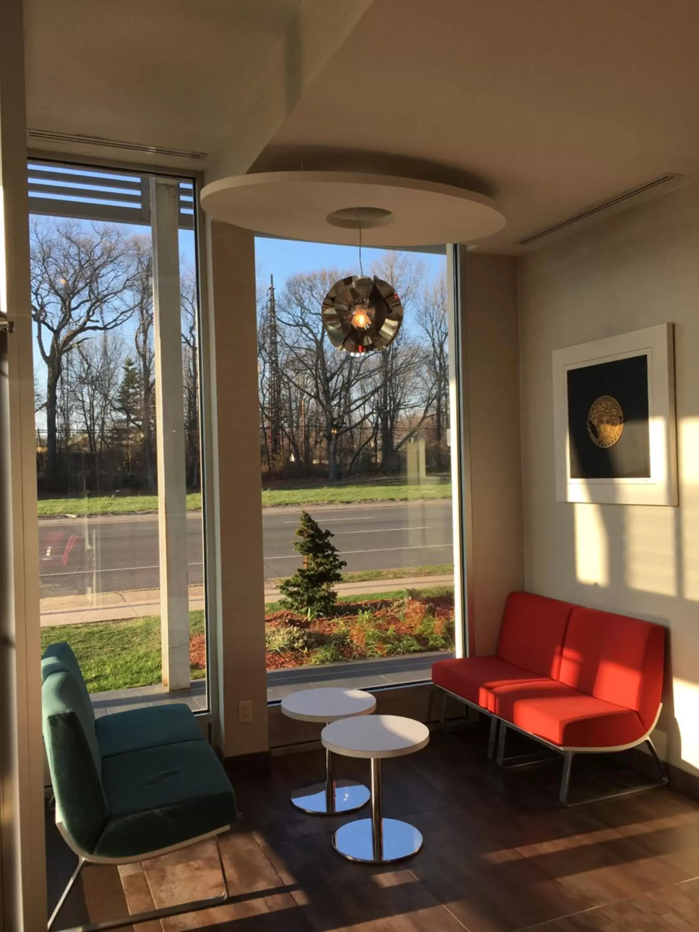 Lobby or reception, Seating Area in Ramada by Wyndham Rockville Centre