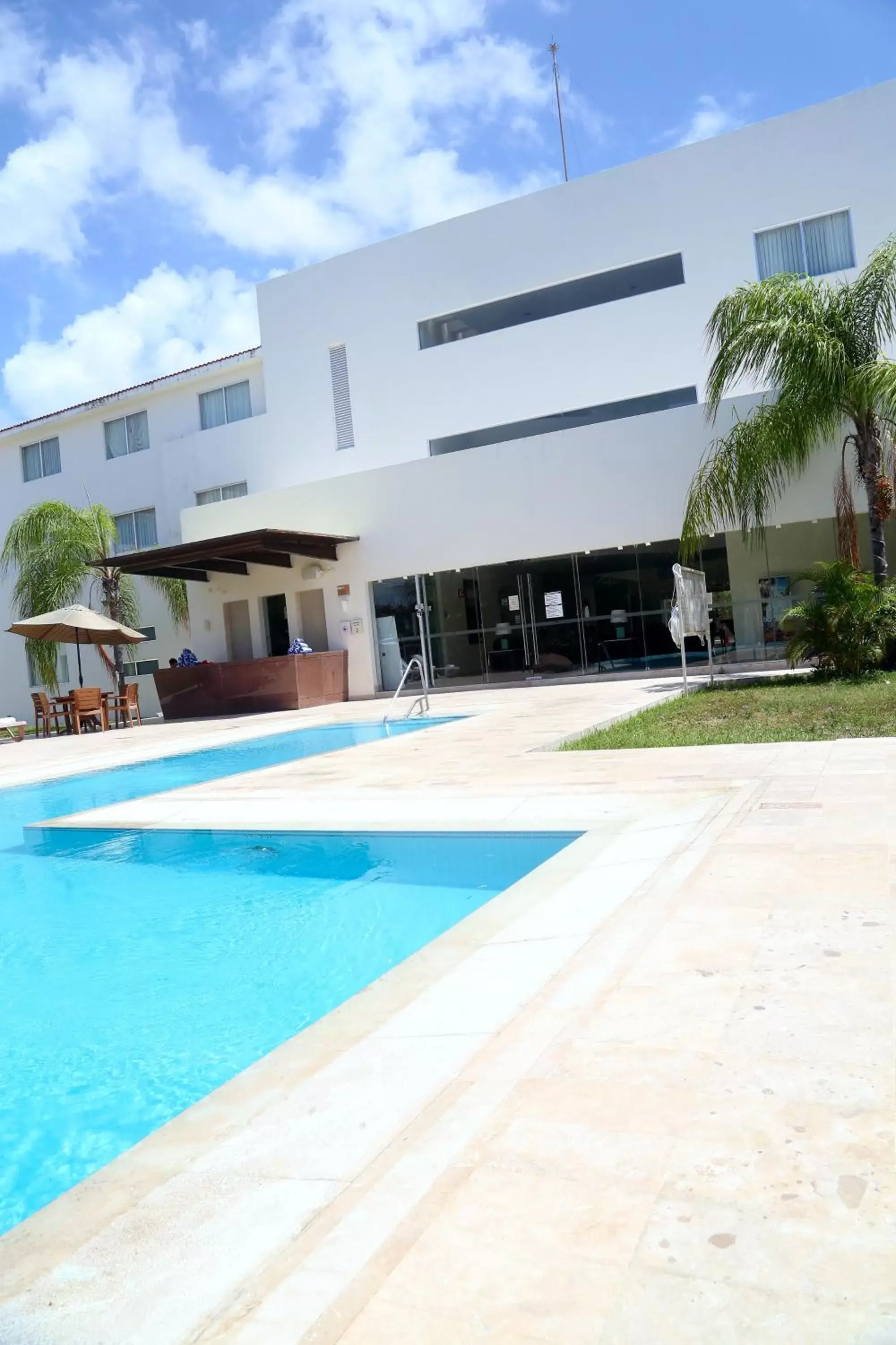 Facade/entrance, Property Building in Wyndham Garden Playa del Carmen