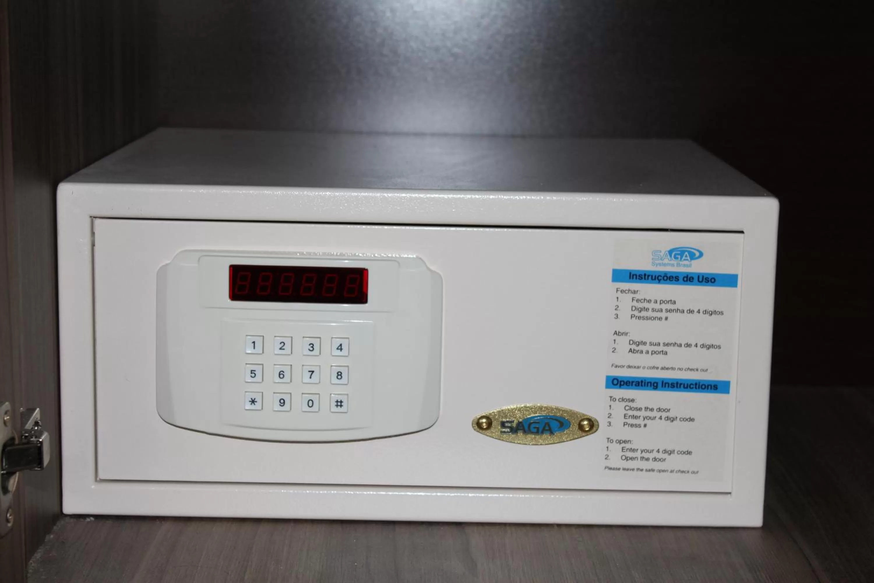 Bedroom in Resende Inn