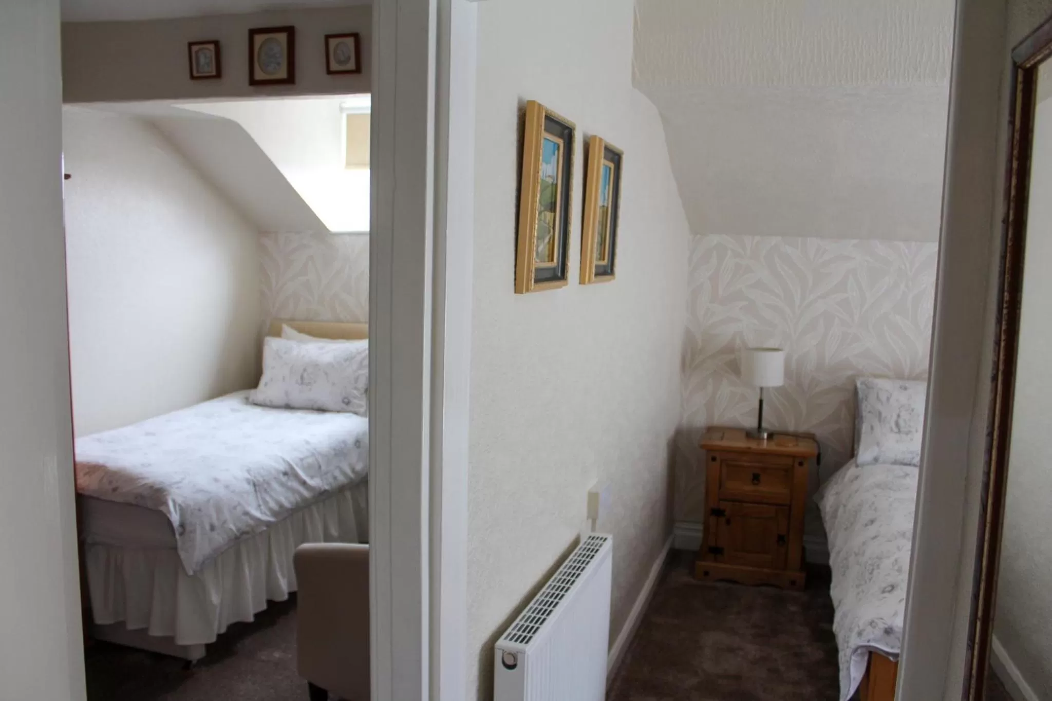 Bedroom, Bed in The Gaydon