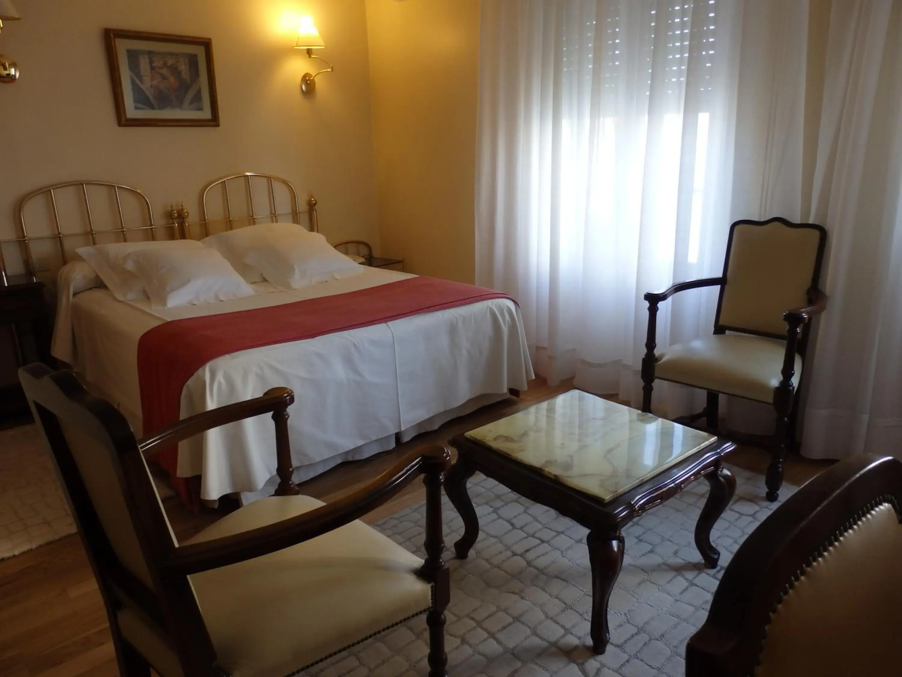 Photo of the whole room, Bed in Hotel Aranda