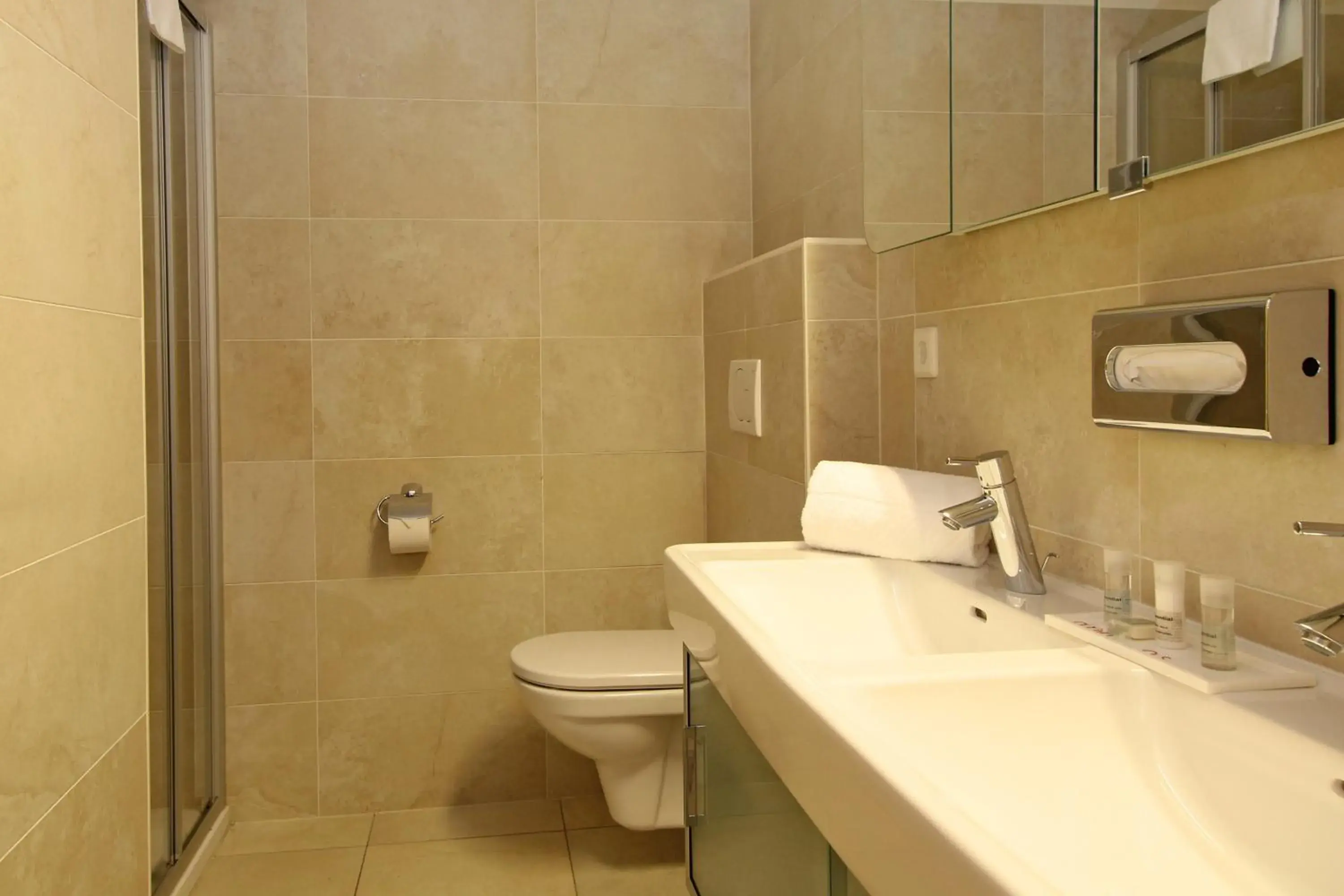 Toilet, Bathroom in Avenida Mountain Resort by Alpin Rentals