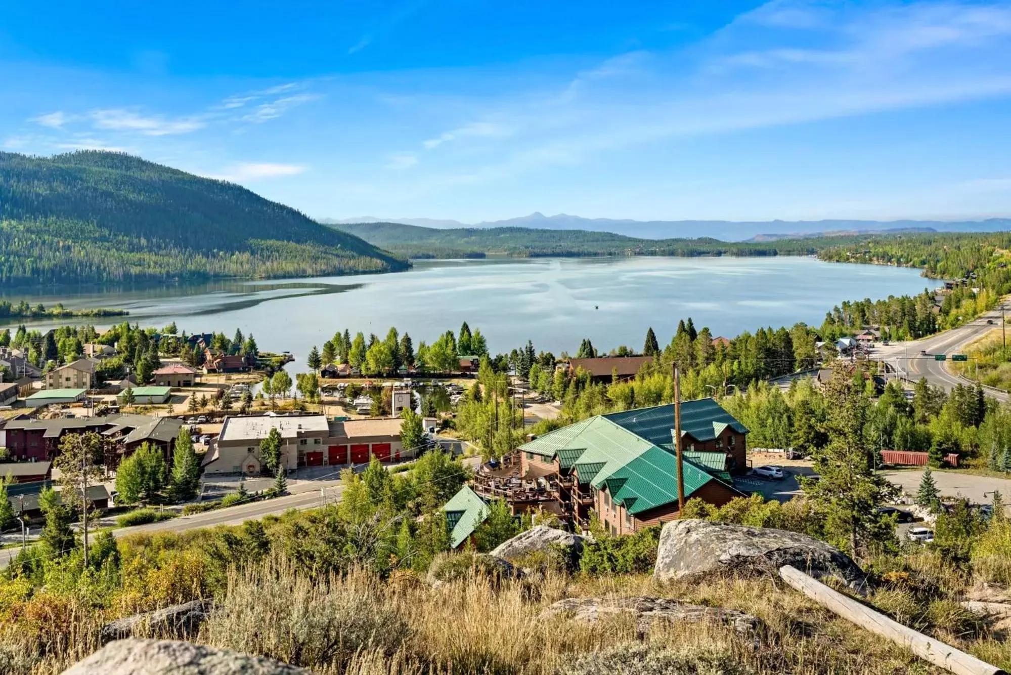 Lake view, Bird's-eye View in Gateway Inn