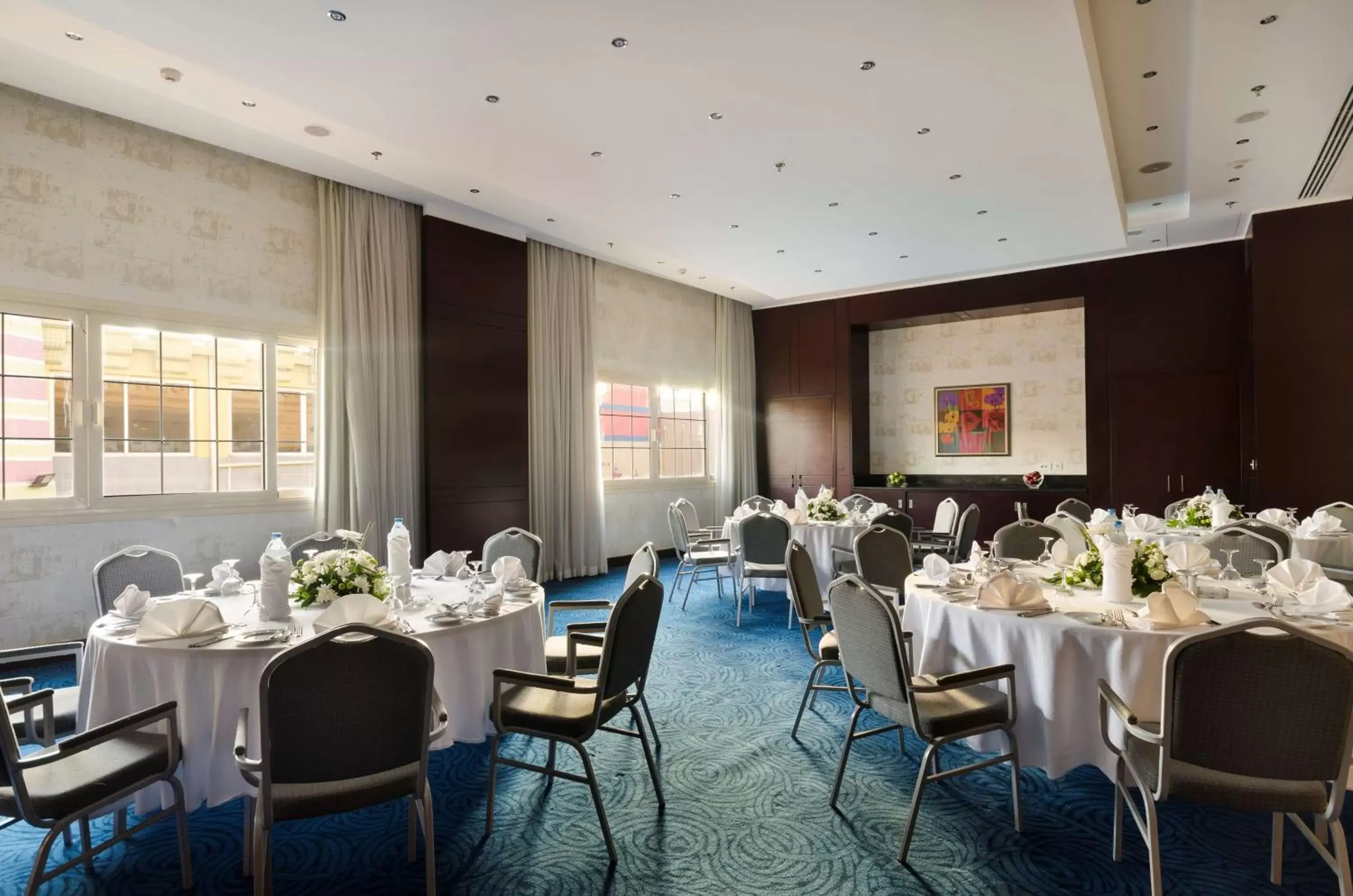 Meeting/conference room, Restaurant/Places to Eat in Hilton Alexandria Green Plaza