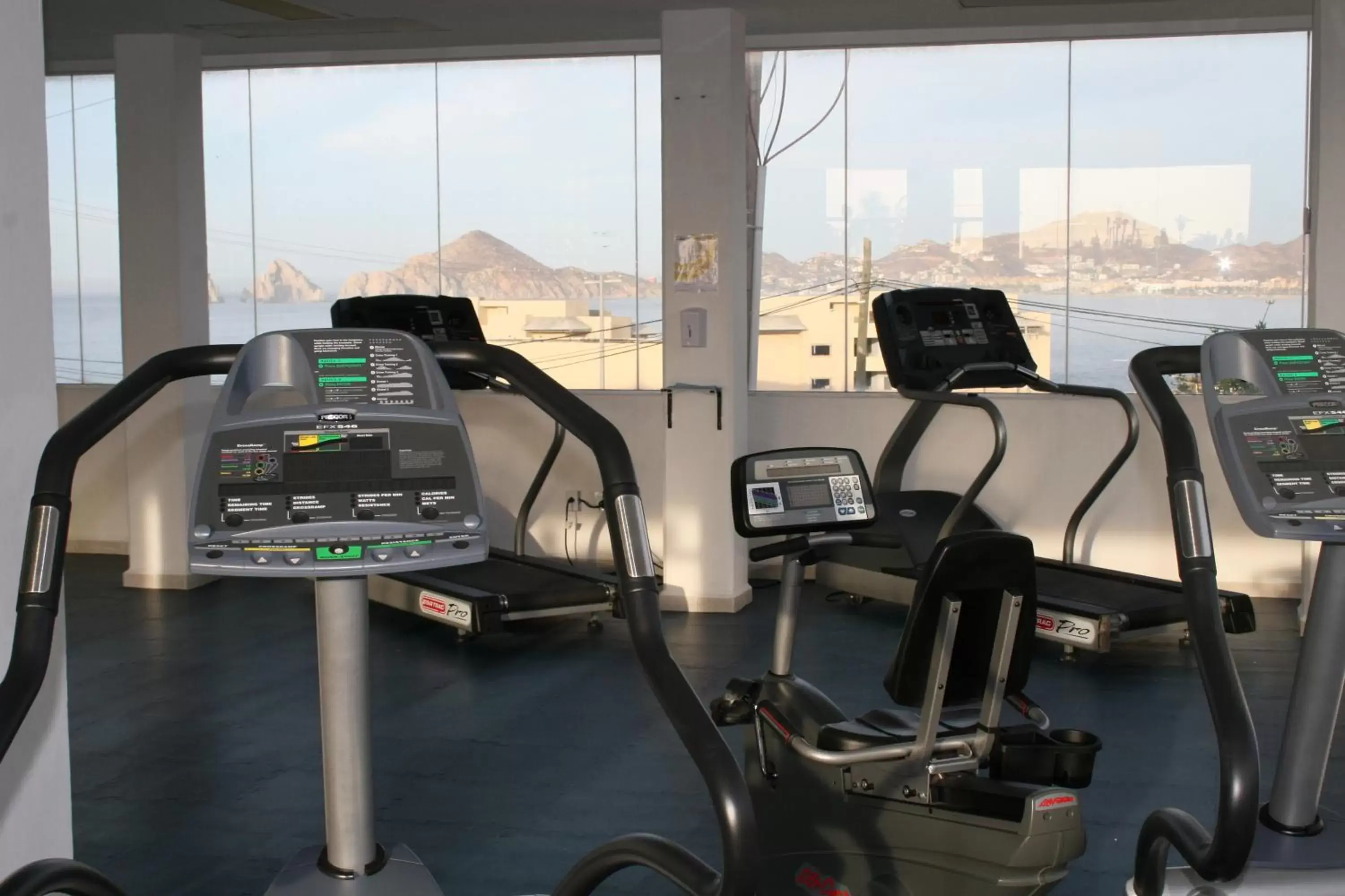Fitness centre/facilities, Fitness Center/Facilities in Sunrock Hotel & Suites