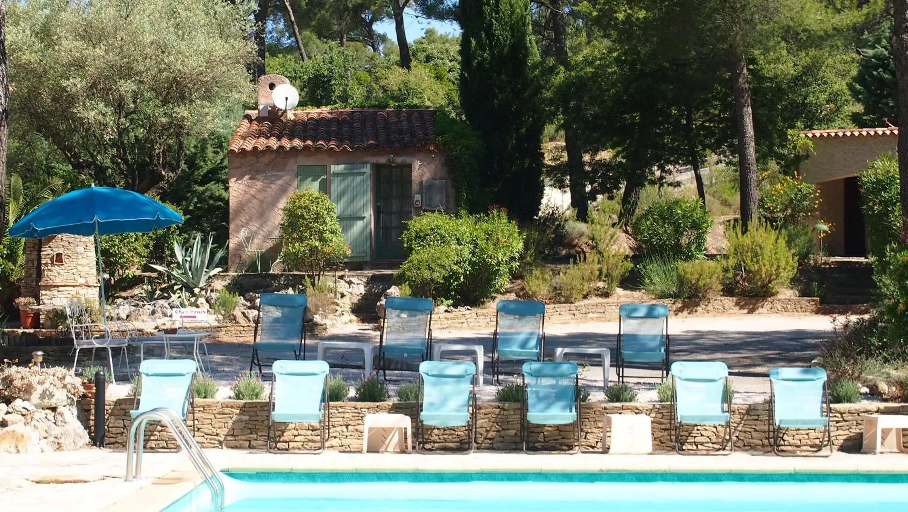 Balcony/Terrace, Swimming Pool in La Cigalière