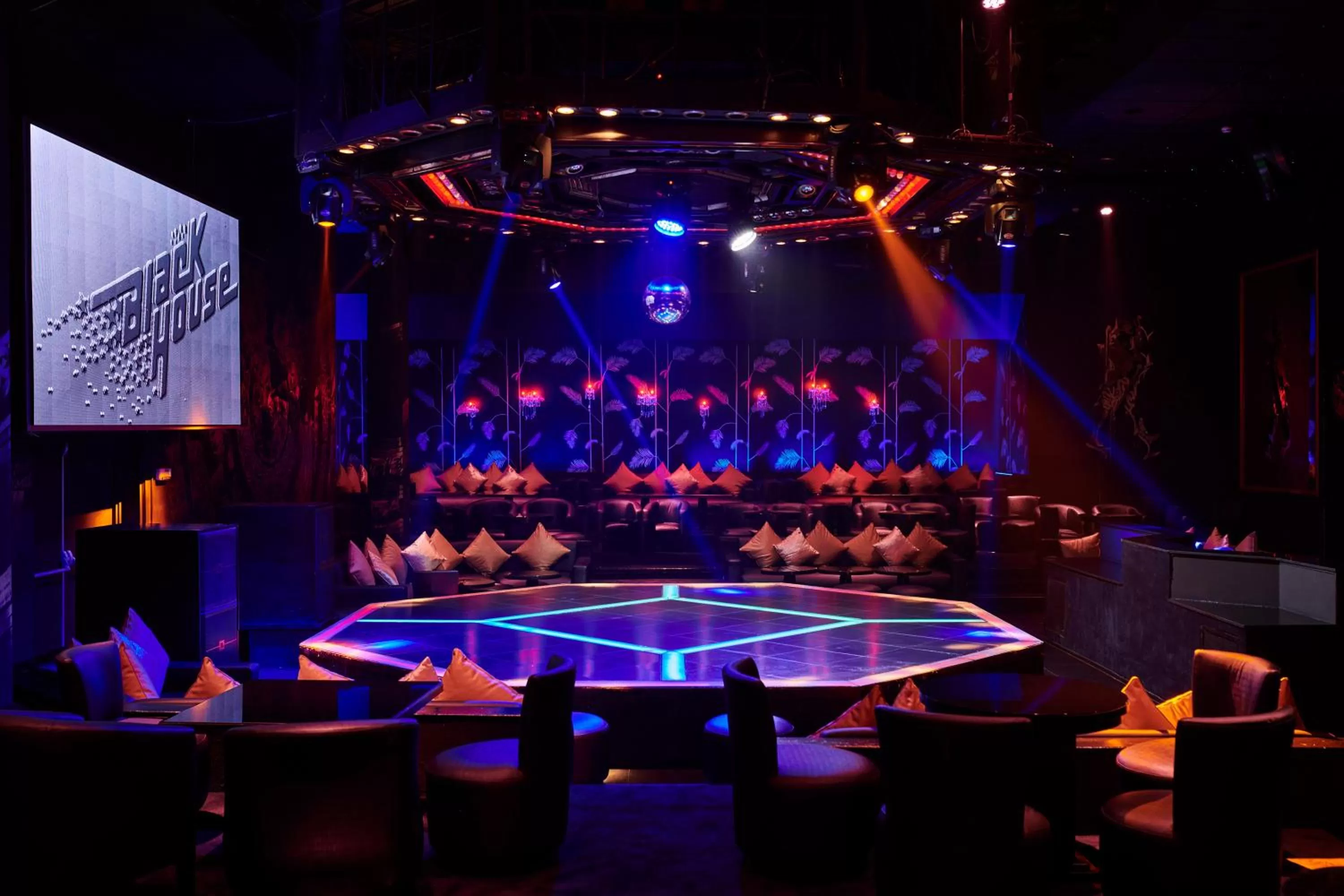 Nightclub / DJ in Hyatt Regency Casablanca