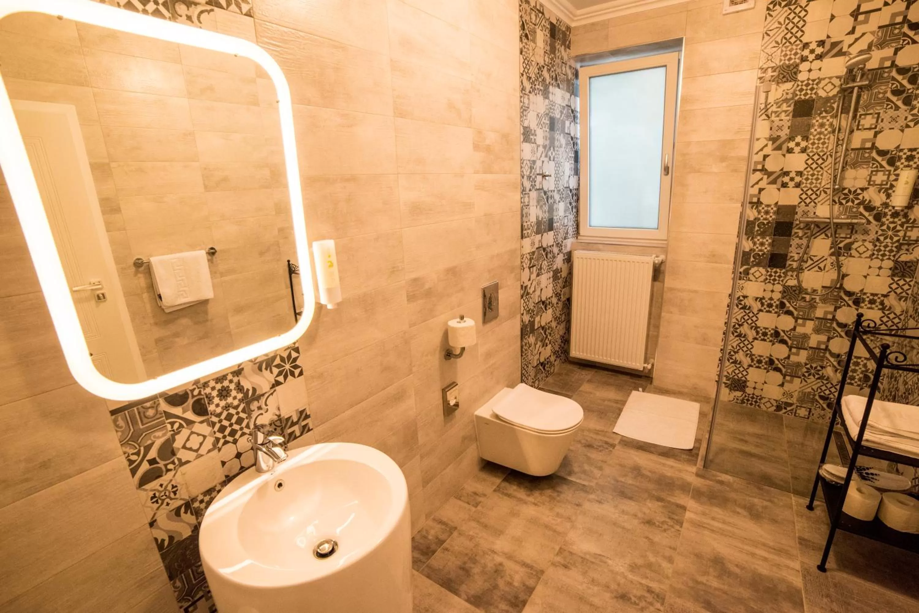 Shower in compleX living aparthotel